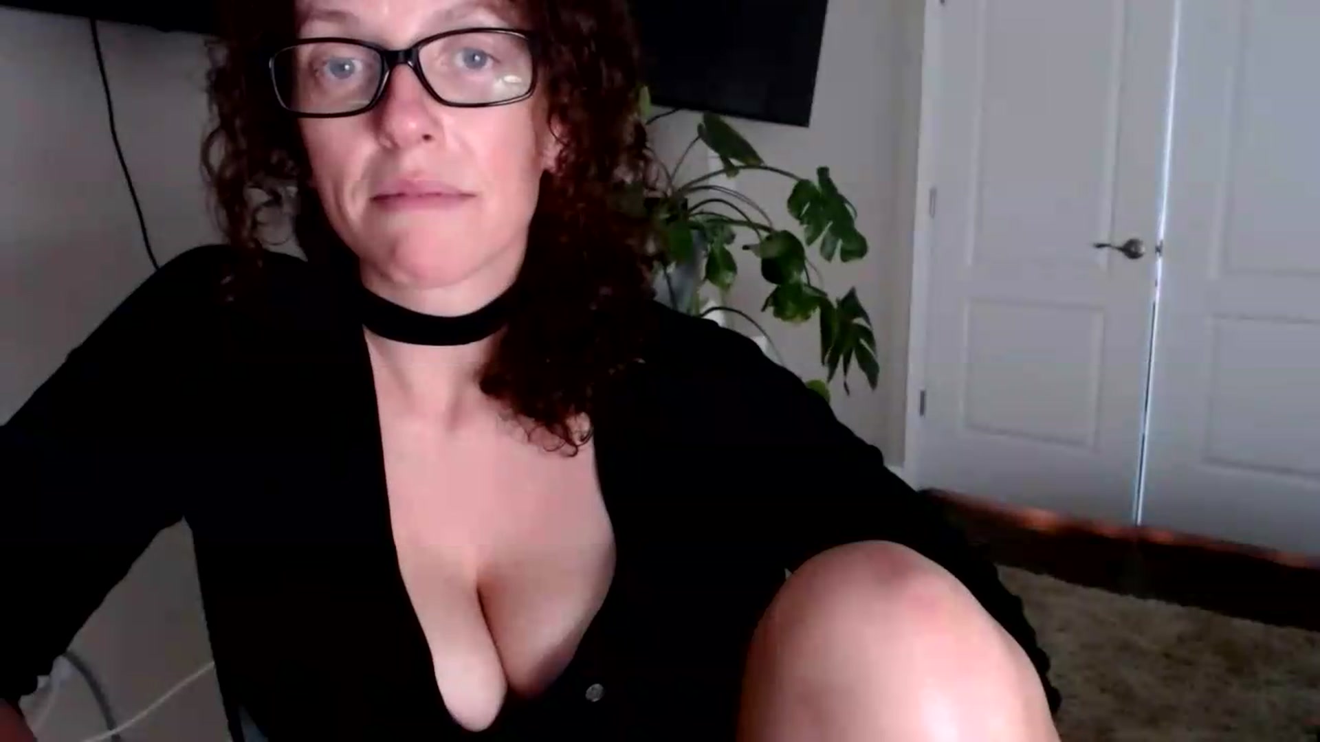 Gallery image thumbnail from Sarah_Stark's myfreecams stream on, 09/09/2026, 15:49 image 17 of 20