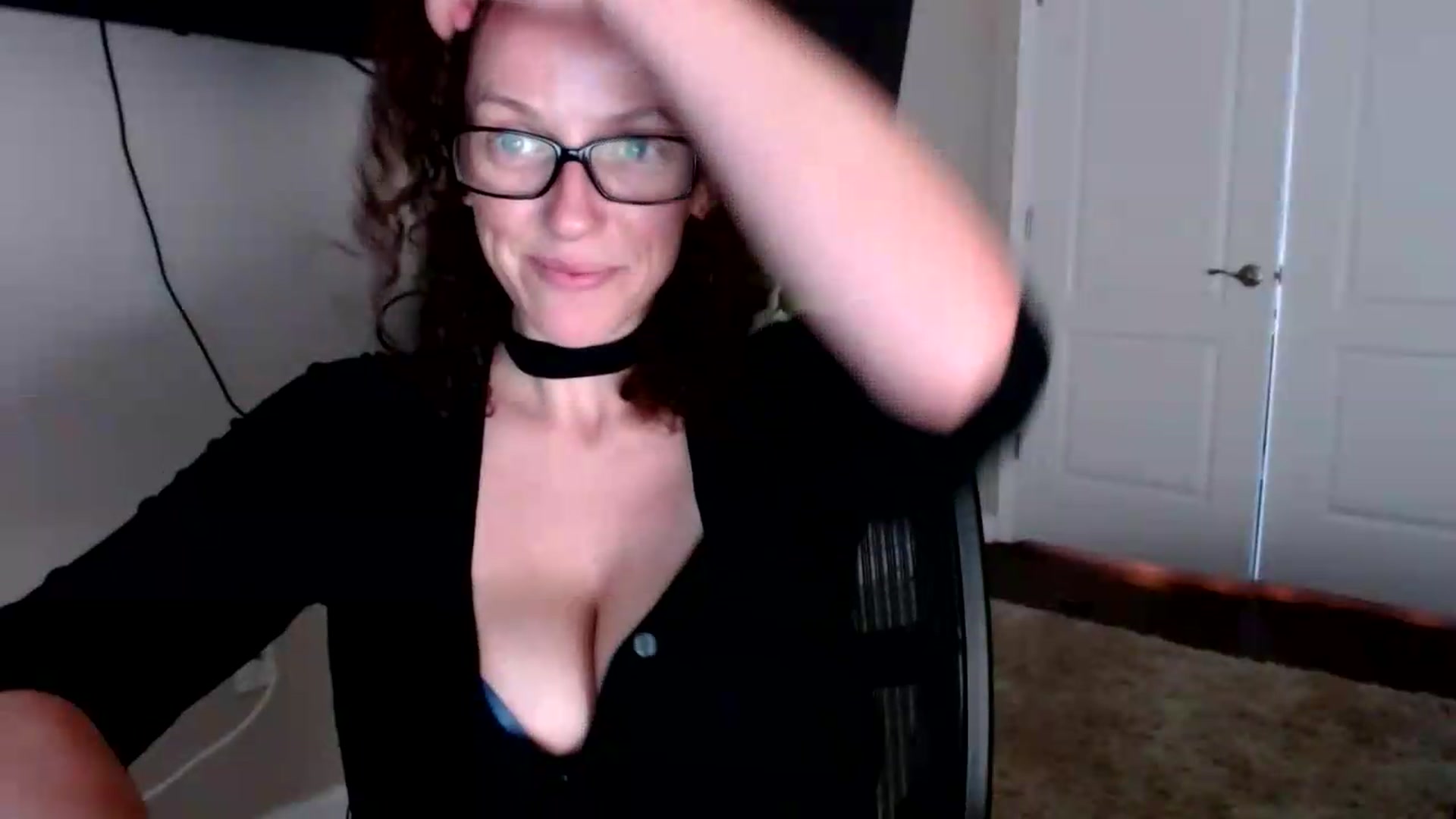 Gallery image thumbnail from Sarah_Stark's myfreecams stream on, 09/09/2026, 15:49 image 16 of 20