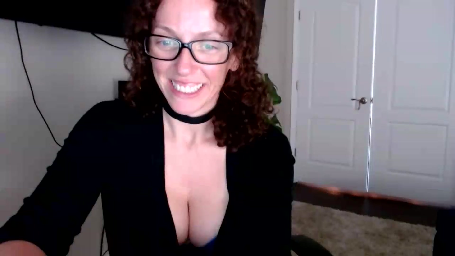 Gallery image thumbnail from Sarah_Stark's myfreecams stream on, 09/09/2026, 15:49 image 7 of 20