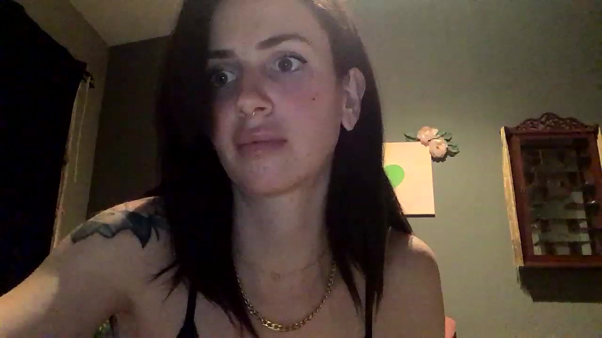 Gallery image thumbnail from Sarah_autumns's myfreecams stream on, 04/10/2023, 07:45 image 6 of 20