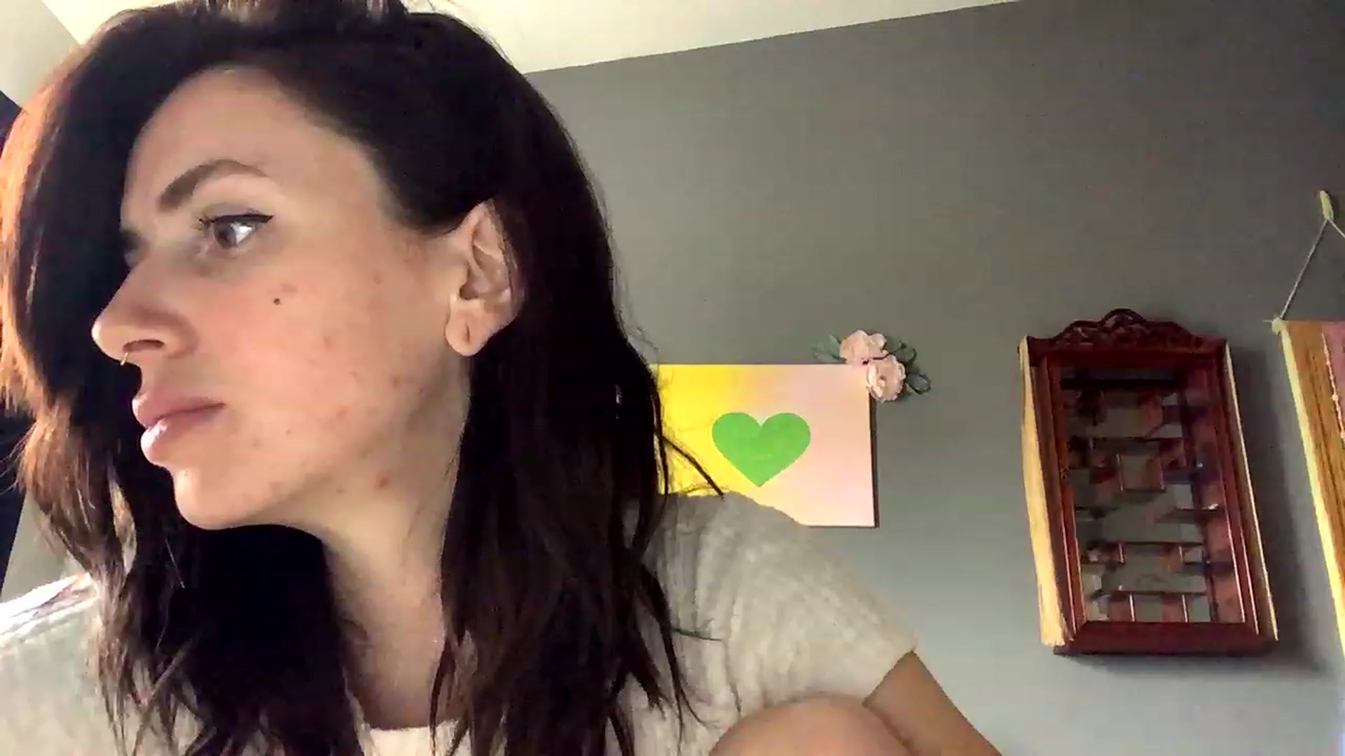 Gallery image thumbnail from Sarah_autumns's myfreecams stream on, 04/17/2023, 24:43 image 20 of 20