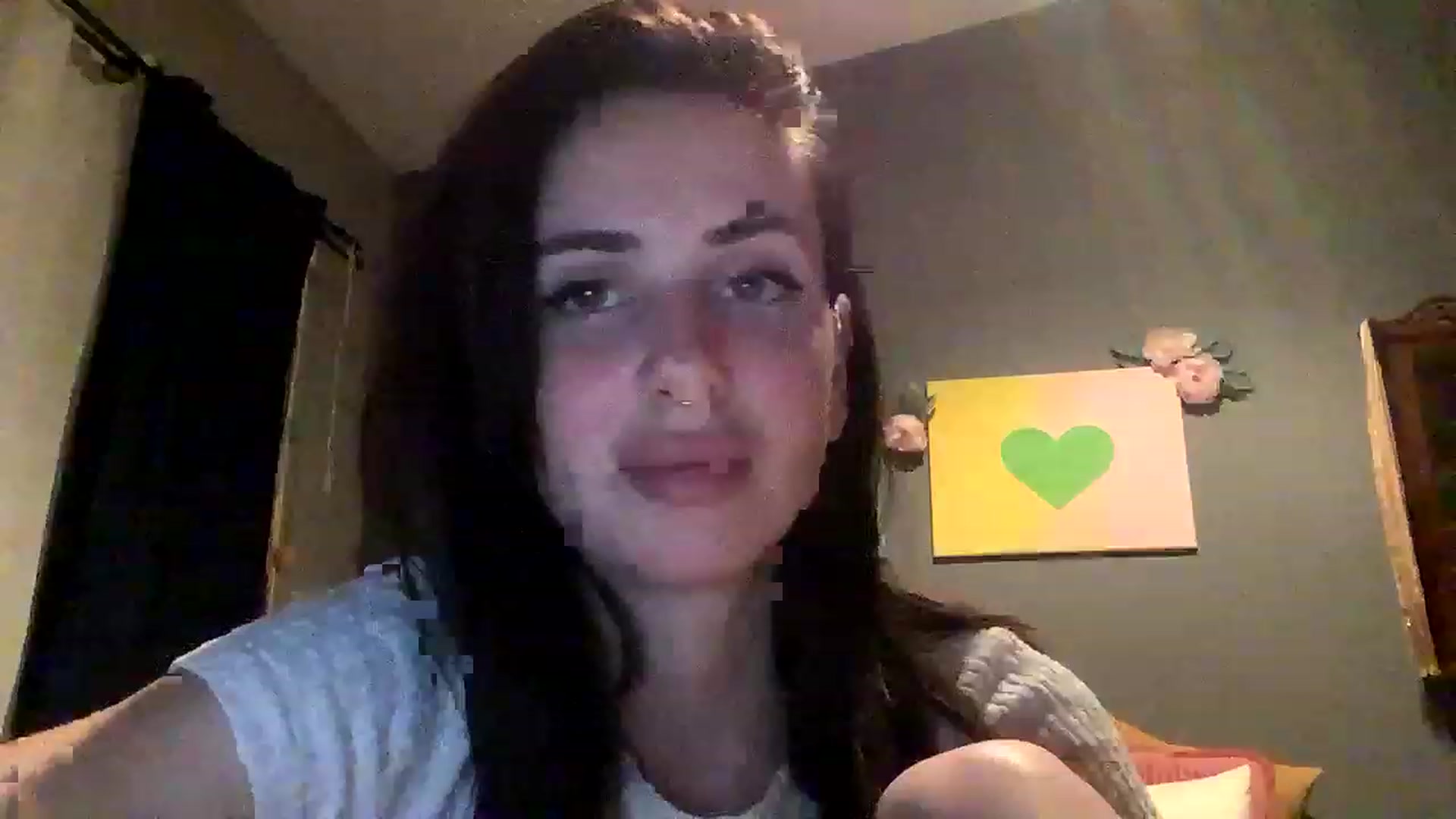 Gallery image thumbnail from Sarah_autumns's myfreecams stream on, 04/19/2023, 05:59 image 15 of 20