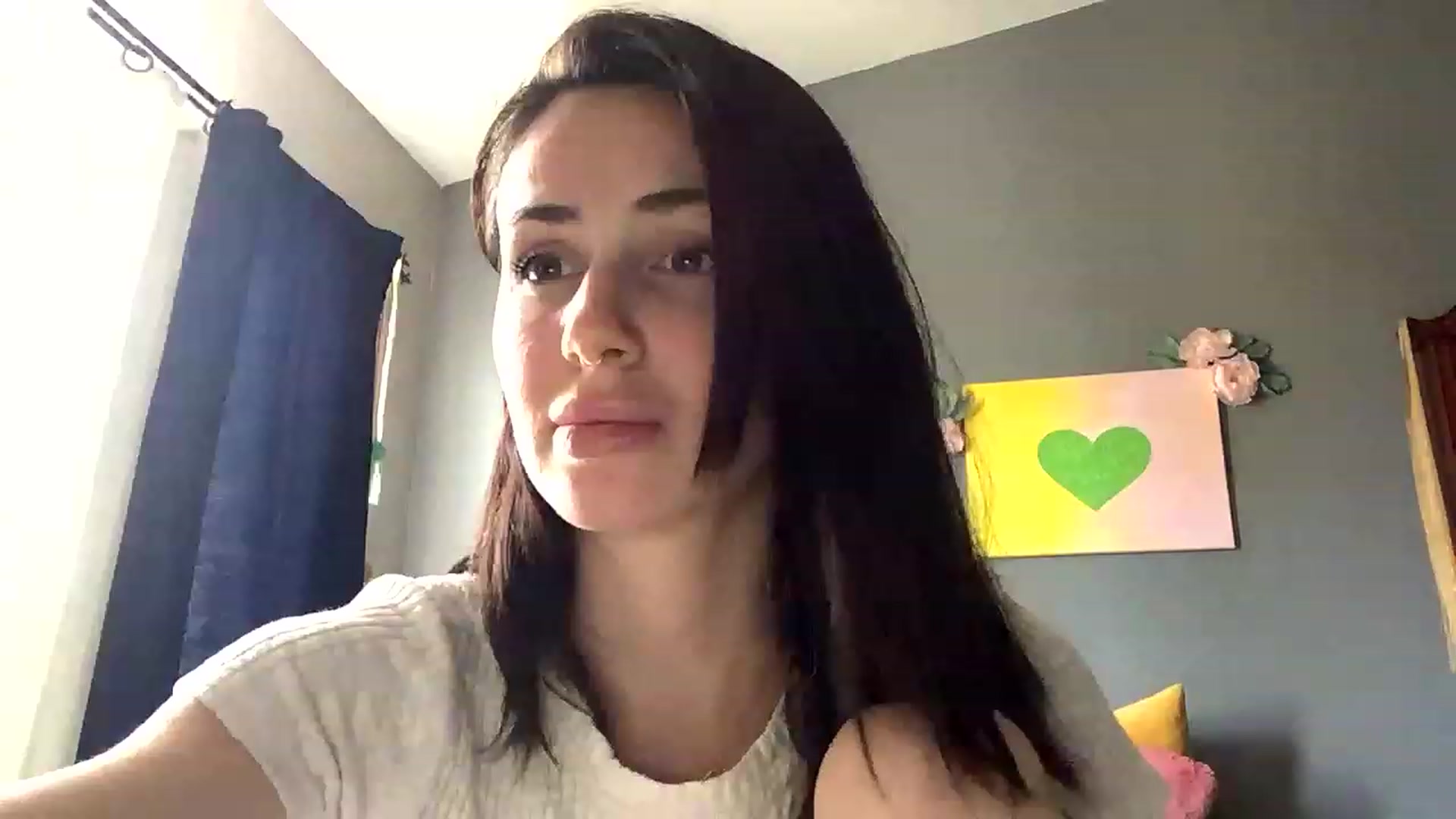 Gallery image thumbnail from Sarah_autumns's myfreecams stream on, 04/19/2023, 21:56 image 14 of 20