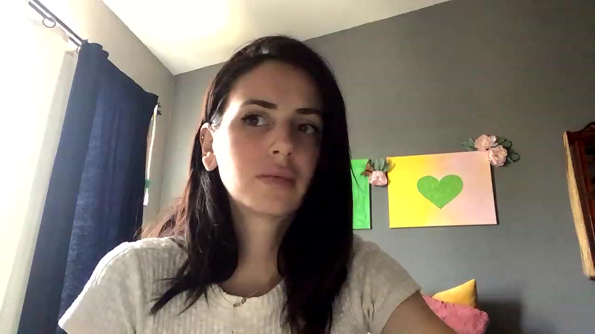 Gallery image thumbnail from Sarah_autumns's myfreecams stream on, 04/19/2023, 21:56 image 18 of 20