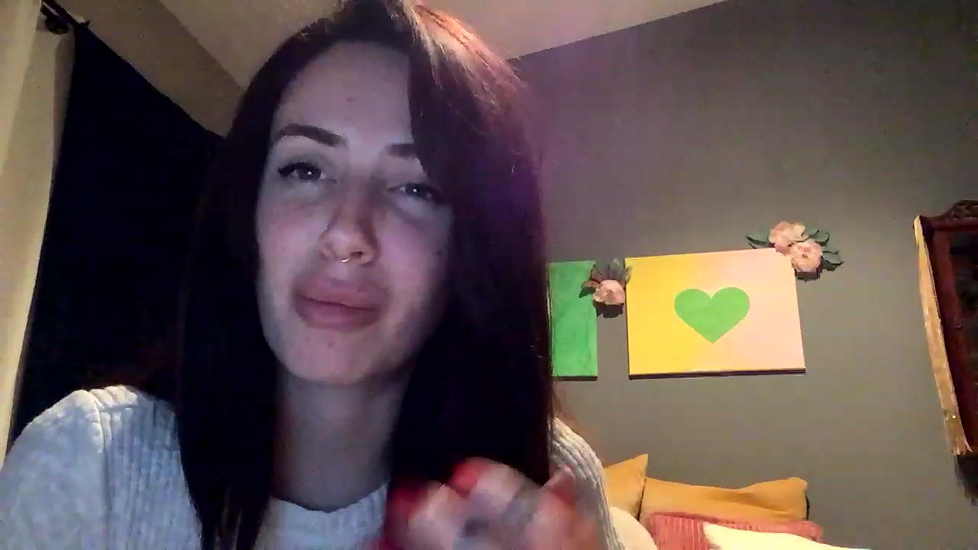 Gallery image thumbnail from Sarah_autumns's myfreecams stream on, 04/24/2023, 04:13 image 6 of 20