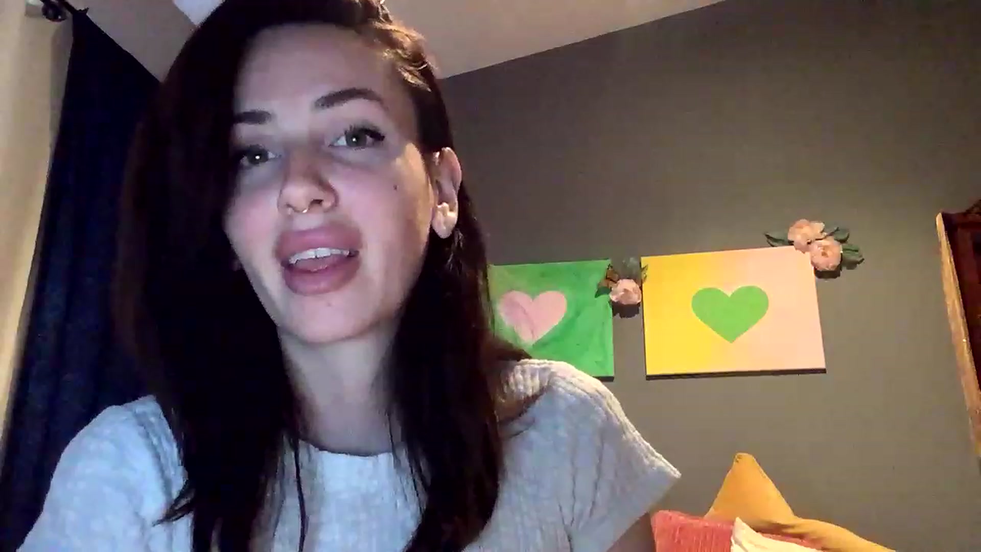 Gallery image thumbnail from Sarah_autumns's myfreecams stream on, 04/25/2023, 02:44 image 14 of 20