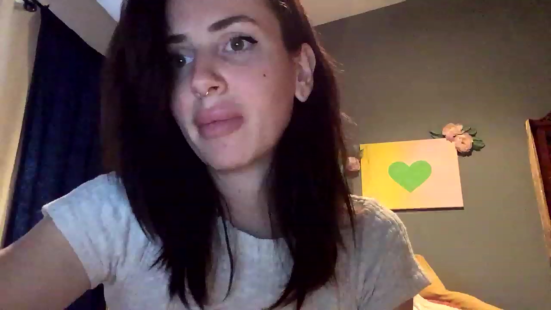 Gallery image thumbnail from Sarah_autumns's myfreecams stream on, 04/25/2023, 02:44 image 13 of 20