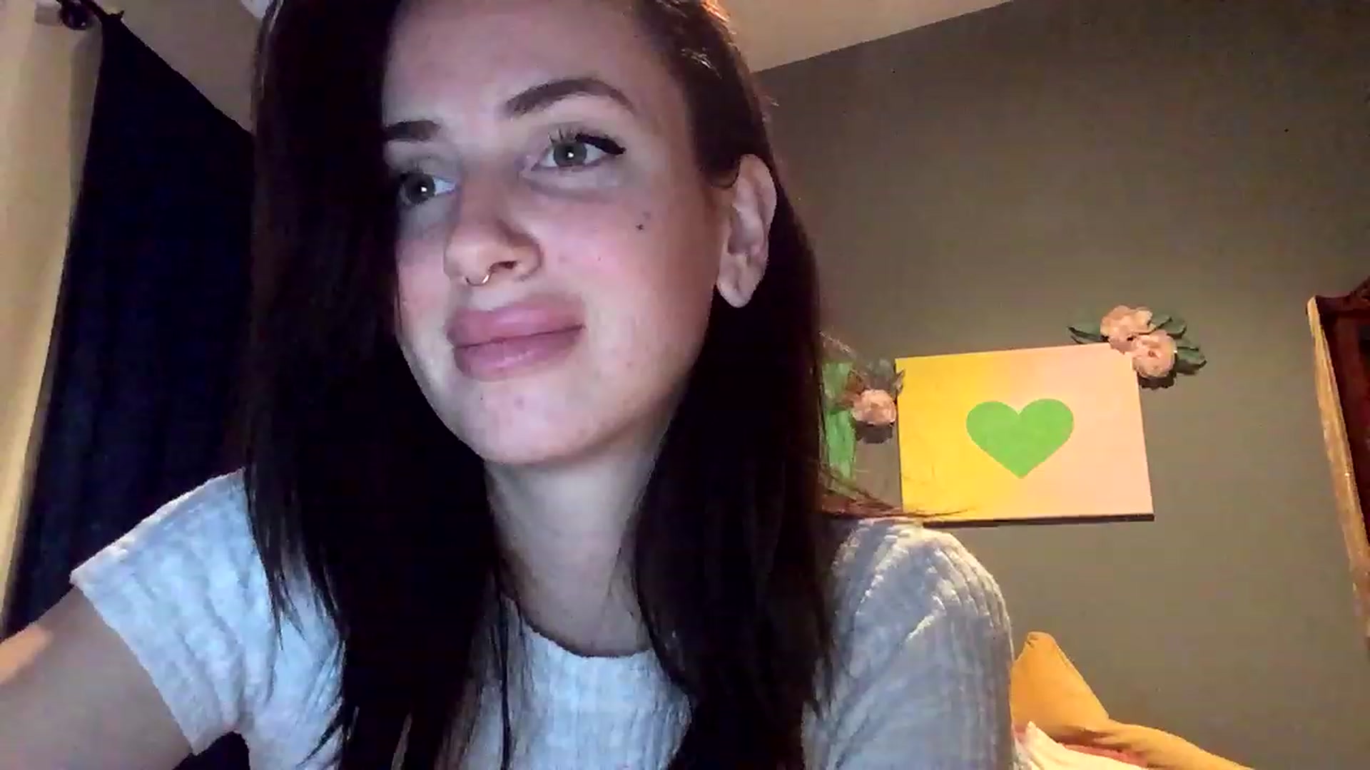 Gallery image thumbnail from Sarah_autumns's myfreecams stream on, 04/25/2023, 02:44 image 15 of 20