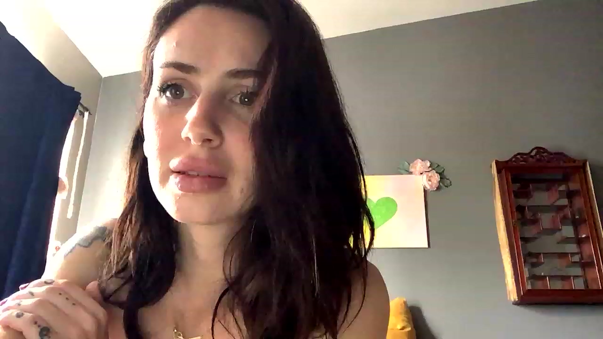 Gallery image thumbnail from Sarah_autumns's myfreecams stream on, 05/01/2023, 21:28 image 2 of 20