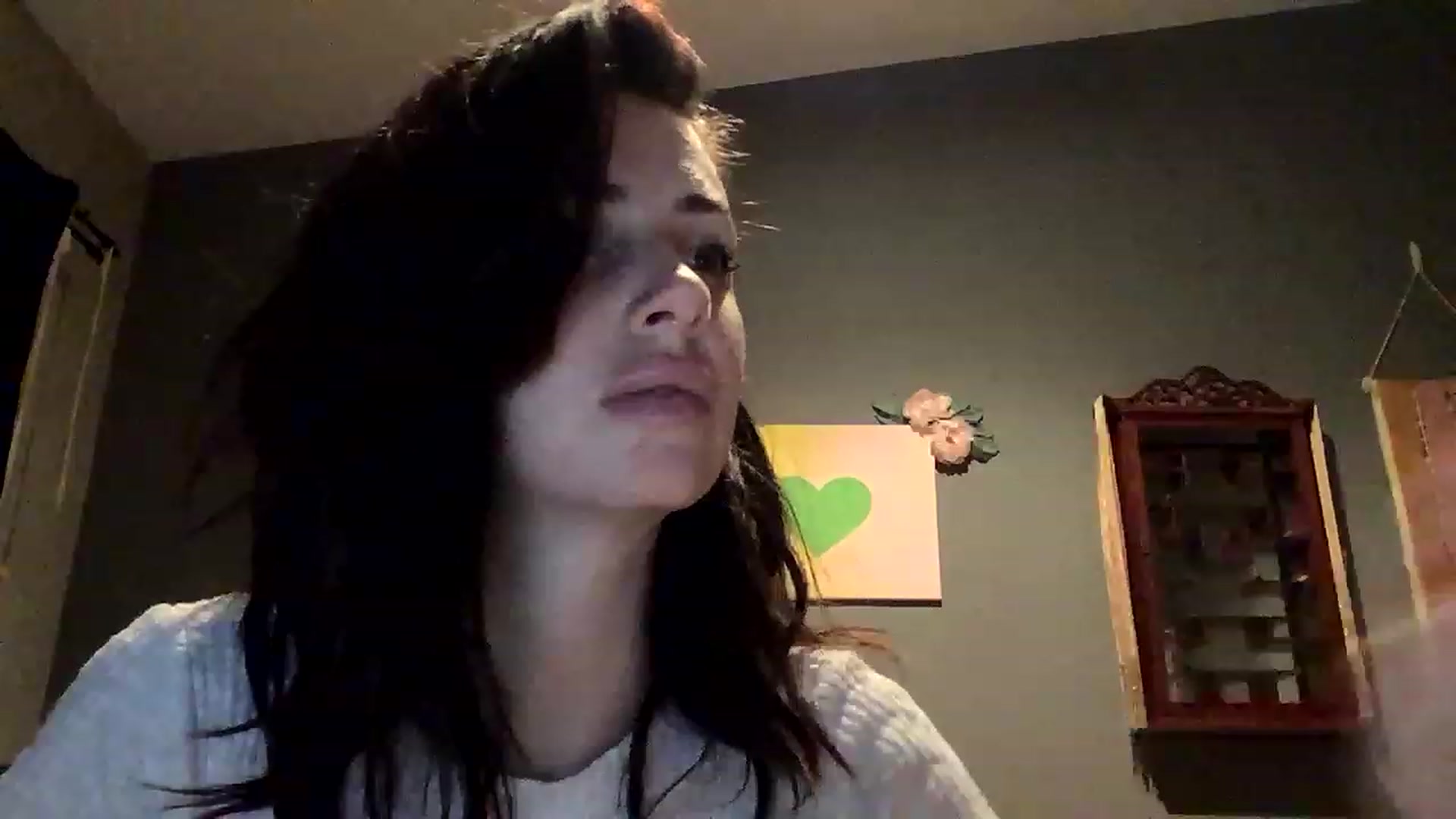 Gallery image thumbnail from Sarah_autumns's myfreecams stream on, 05/02/2023, 06:12 image 8 of 20