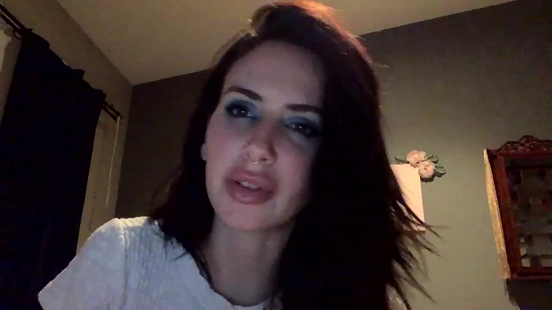Gallery image thumbnail from Sarah_autumns's myfreecams stream on, 05/08/2023, 05:41 image 8 of 20