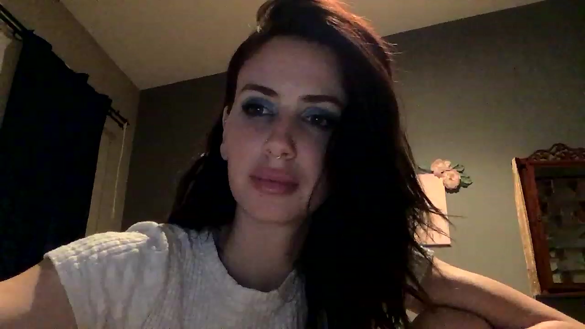 Gallery image thumbnail from Sarah_autumns's myfreecams stream on, 05/08/2023, 05:41 image 4 of 20