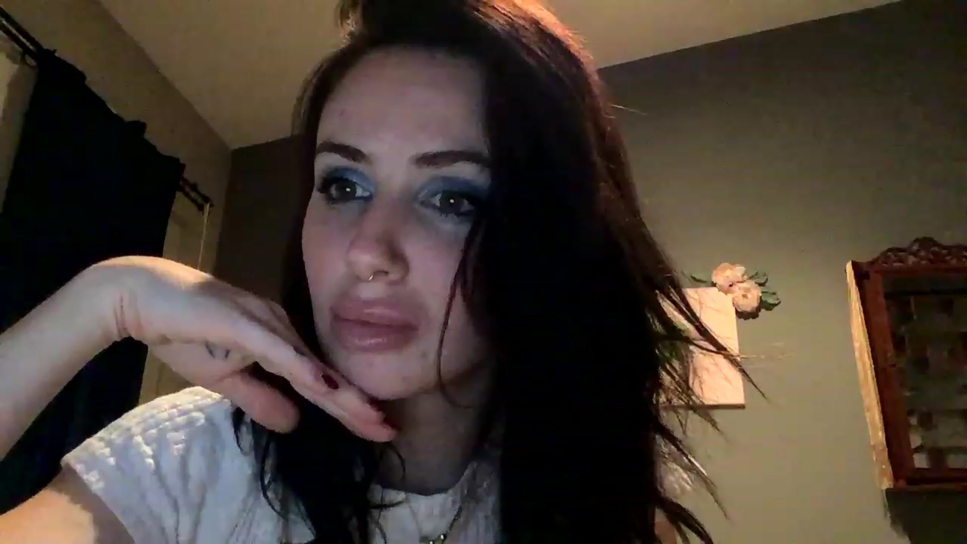 Gallery image thumbnail from Sarah_autumns's myfreecams stream on, 05/08/2023, 05:41 image 1 of 20