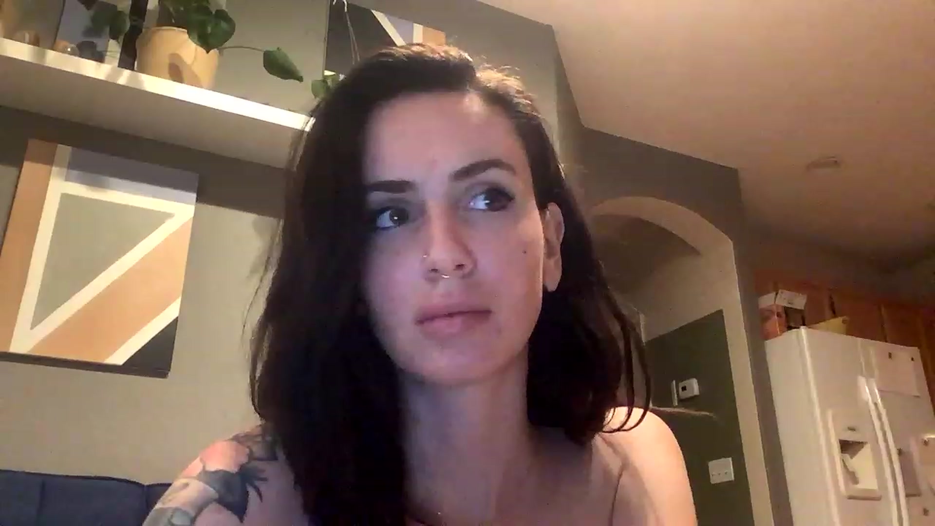 Gallery image thumbnail from Sarah_autumns's myfreecams stream on, 05/09/2023, 05:01 image 13 of 20