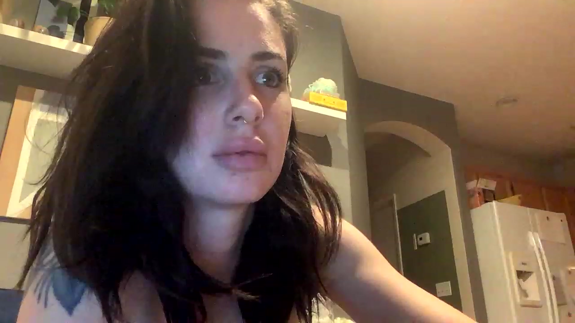 Gallery image thumbnail from Sarah_autumns's myfreecams stream on, 05/09/2023, 05:01 image 3 of 20