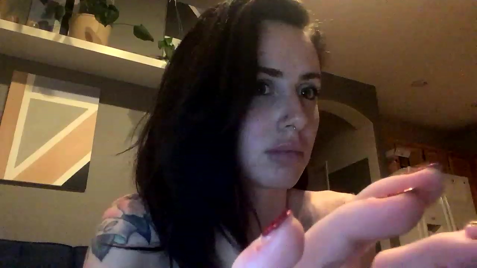 Gallery image thumbnail from Sarah_autumns's myfreecams stream on, 05/09/2023, 05:01 image 20 of 20