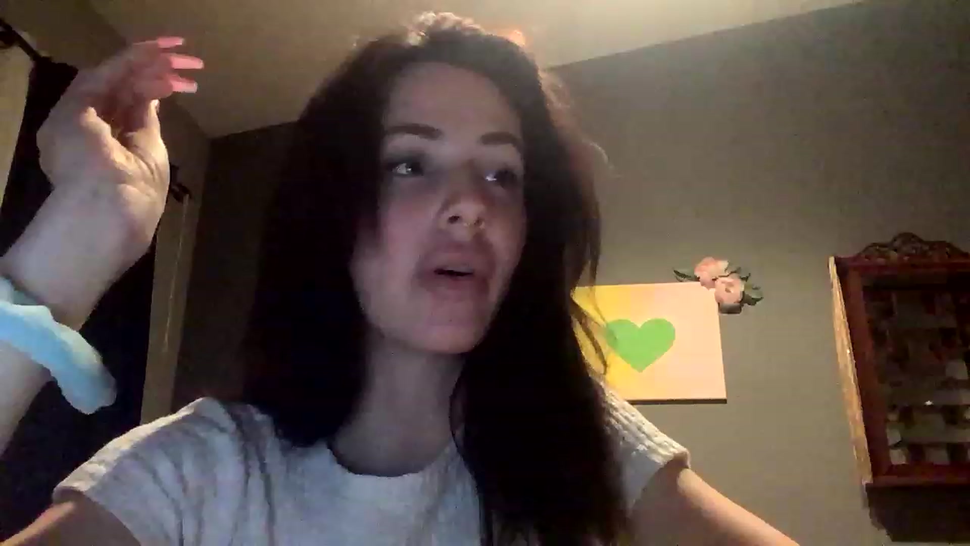 Gallery image thumbnail from Sarah_autumns's myfreecams stream on, 05/10/2023, 05:55 image 10 of 20