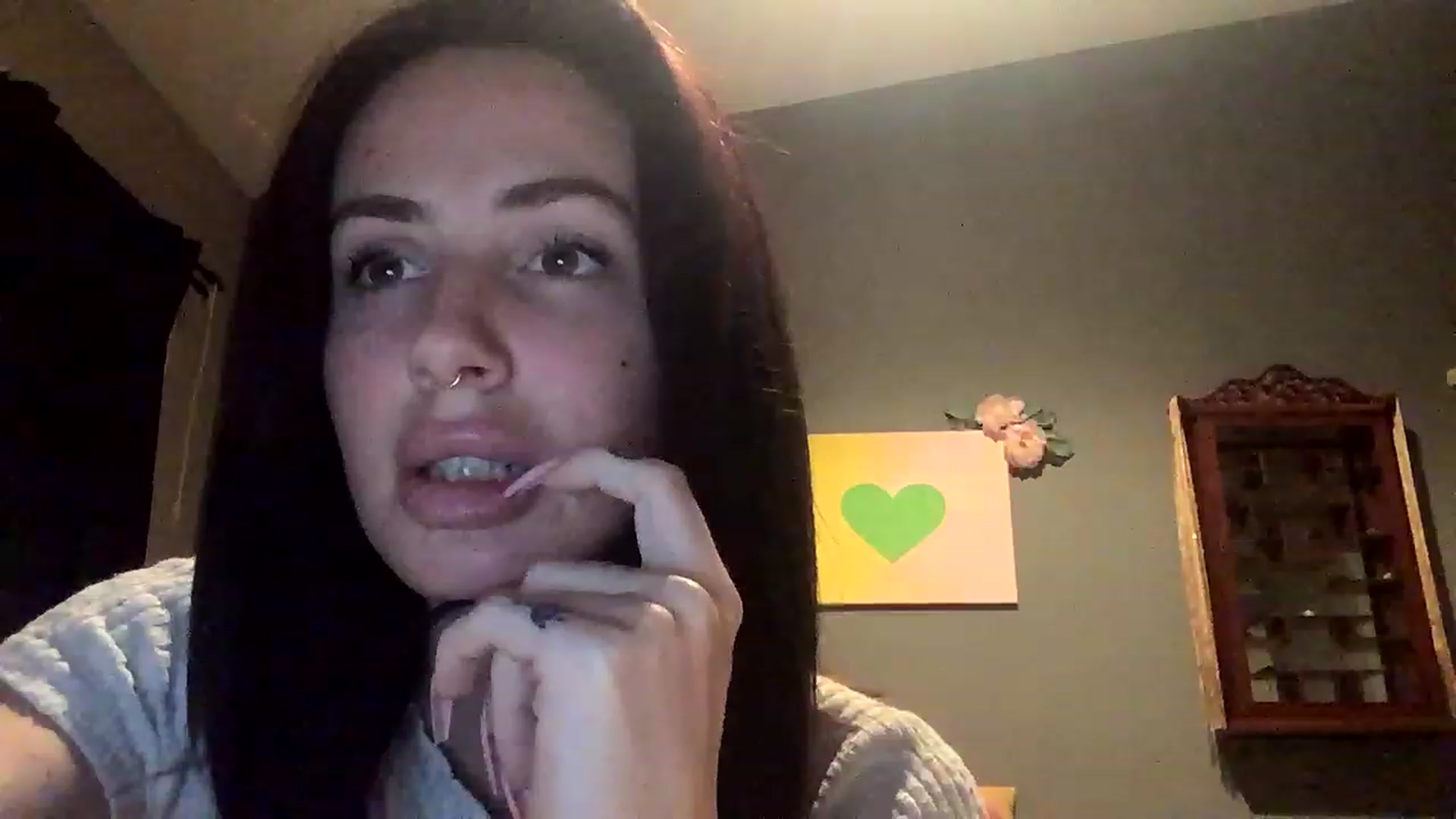 Gallery image thumbnail from Sarah_autumns's myfreecams stream on, 05/10/2023, 05:55 image 17 of 20