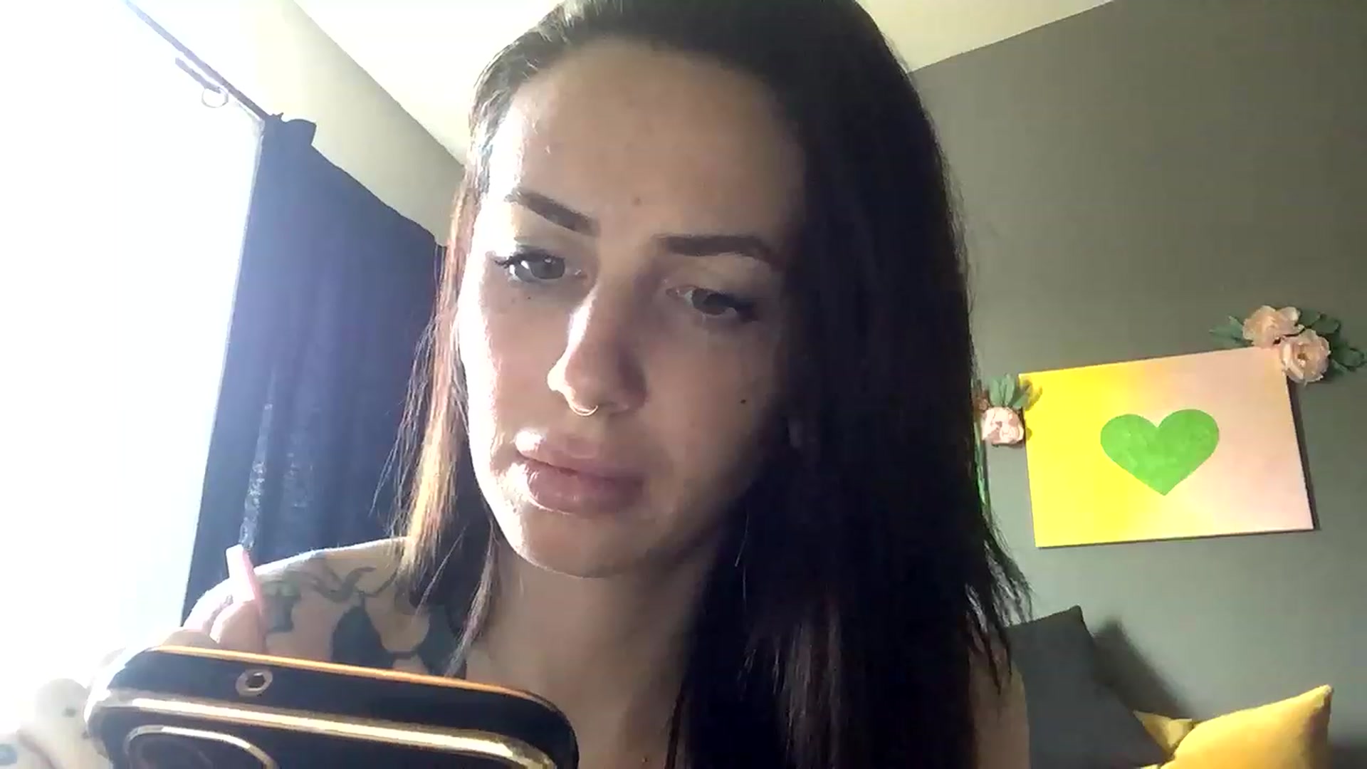 Gallery image thumbnail from Sarah_autumns's myfreecams stream on, 05/11/2023, 24:00 image 17 of 20