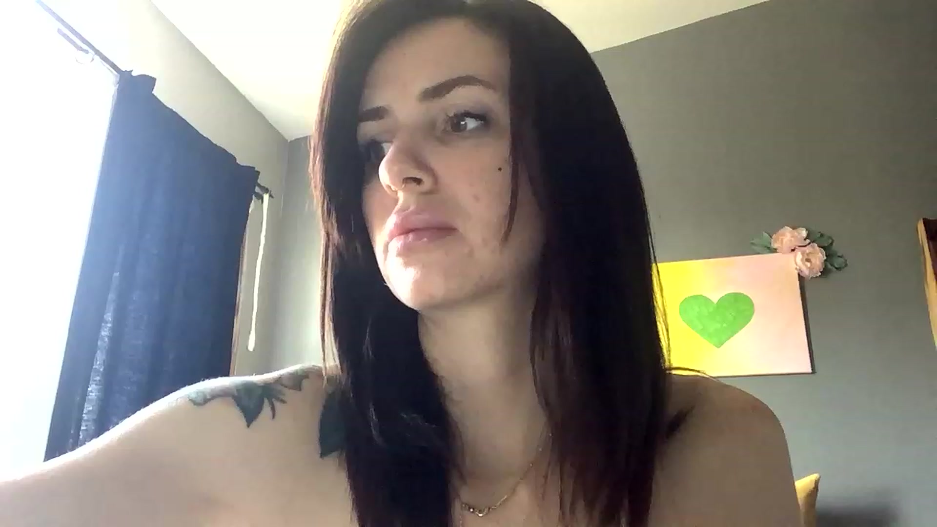 Gallery image thumbnail from Sarah_autumns's myfreecams stream on, 05/11/2023, 24:00 image 6 of 20