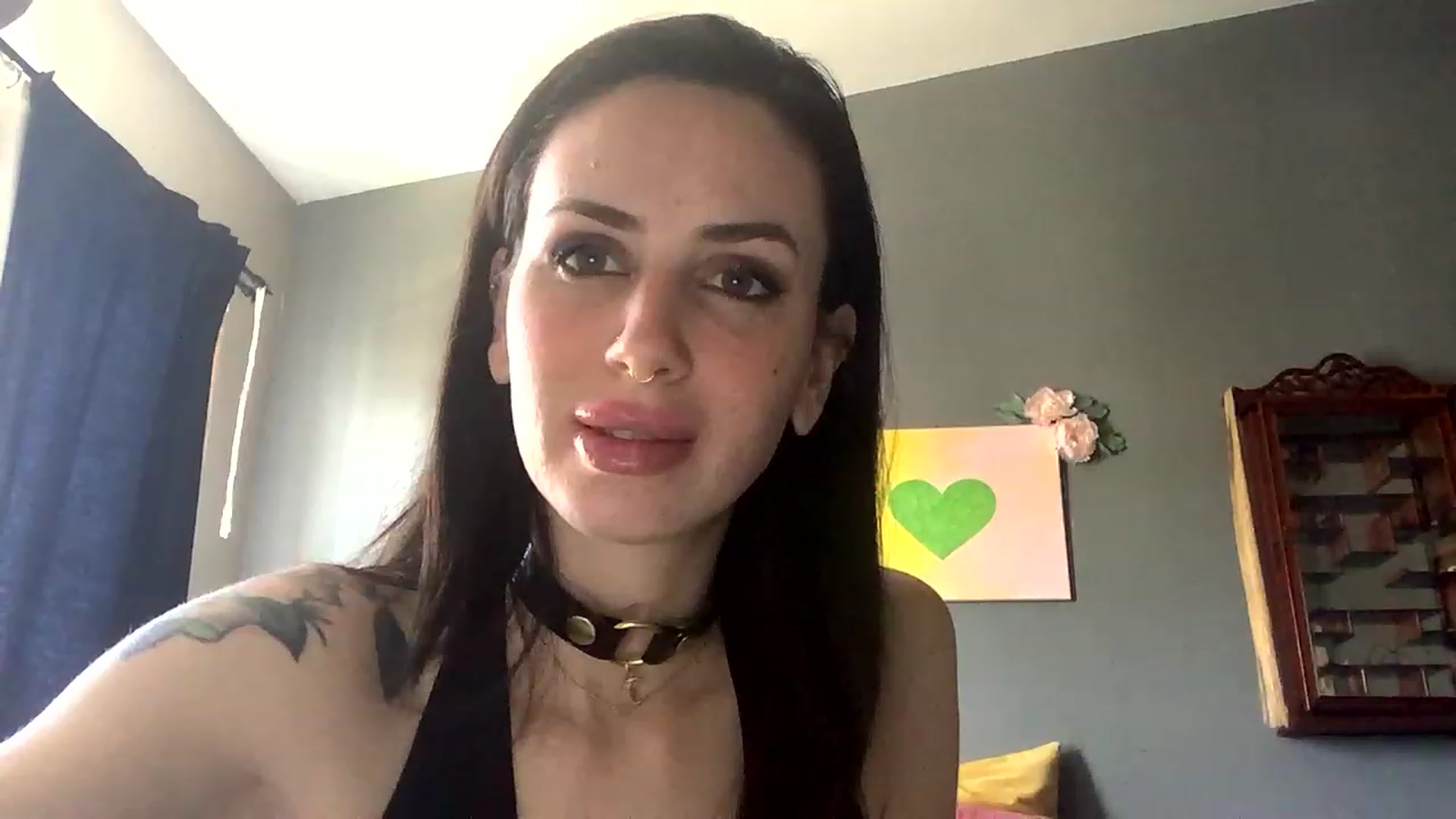 Gallery image thumbnail from Sarah_autumns's myfreecams stream on, 05/12/2023, 21:13 image 2 of 20