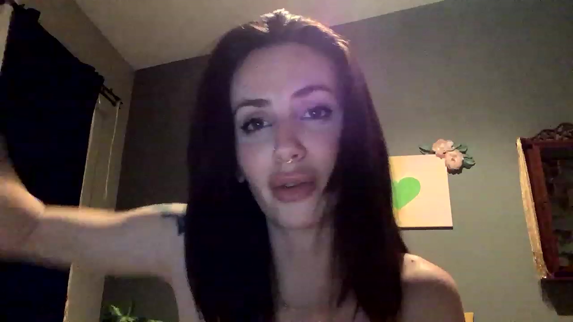 Gallery image thumbnail from Sarah_autumns's myfreecams stream on, 05/23/2023, 06:59 image 13 of 20