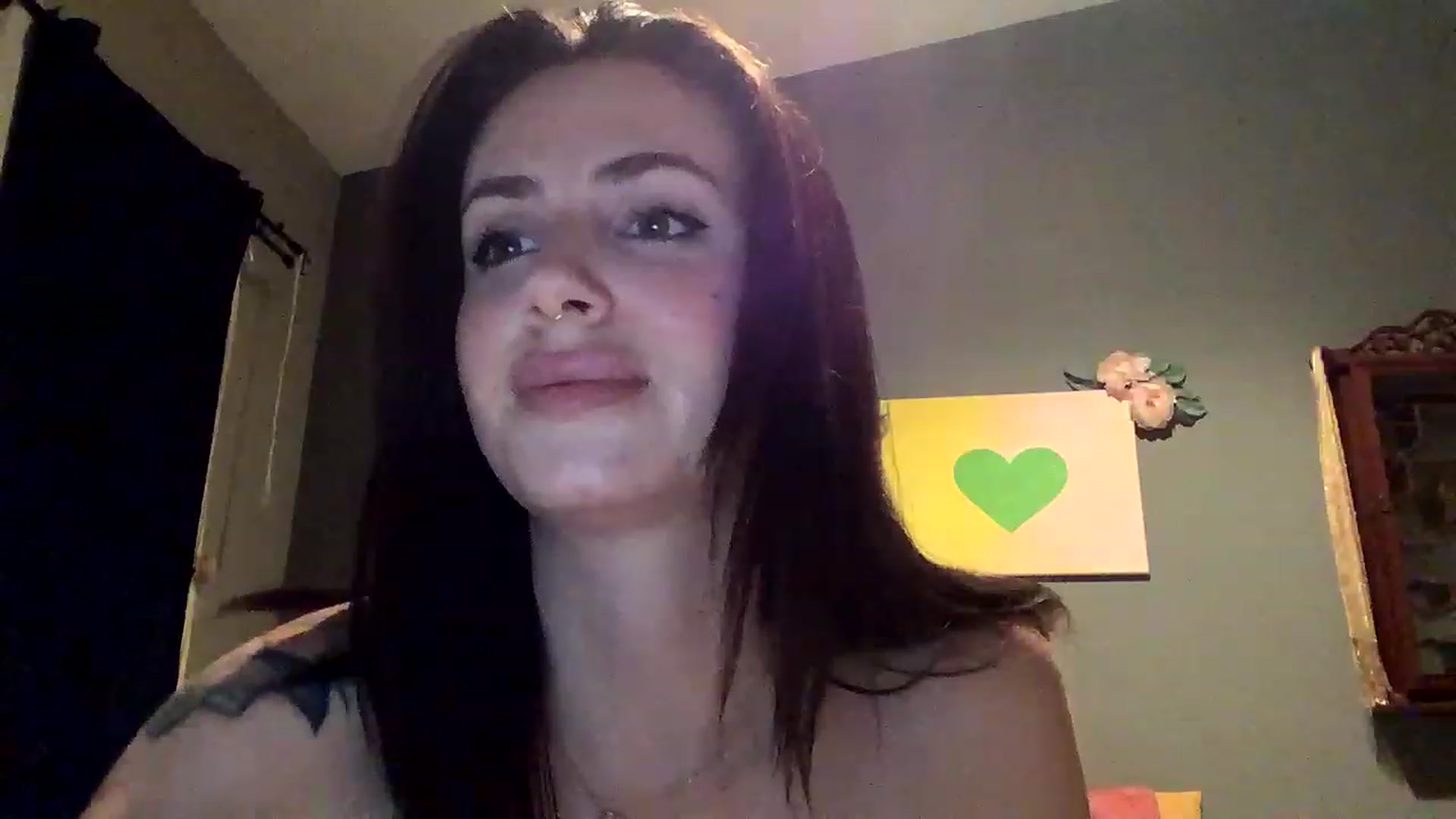 Gallery image thumbnail from Sarah_autumns's myfreecams stream on, 05/23/2023, 06:59 image 10 of 20