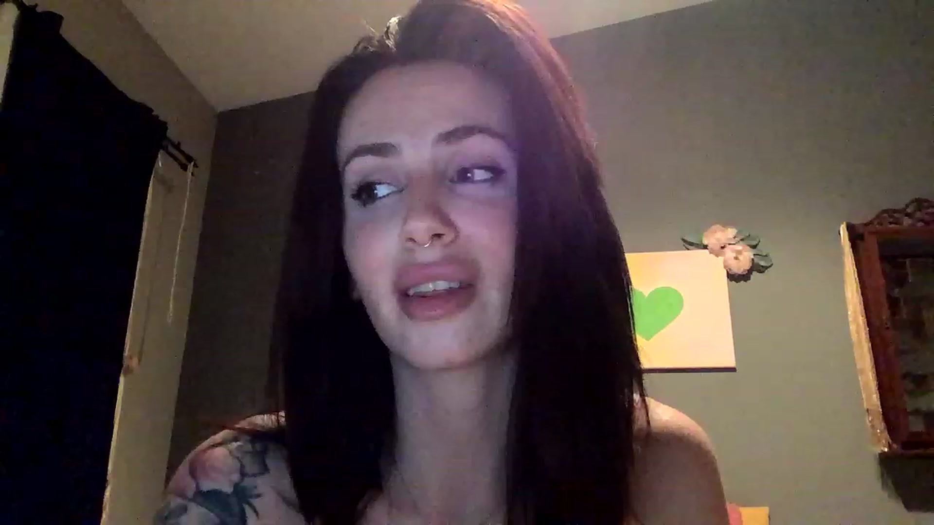 Gallery image thumbnail from Sarah_autumns's myfreecams stream on, 05/23/2023, 06:59 image 6 of 20