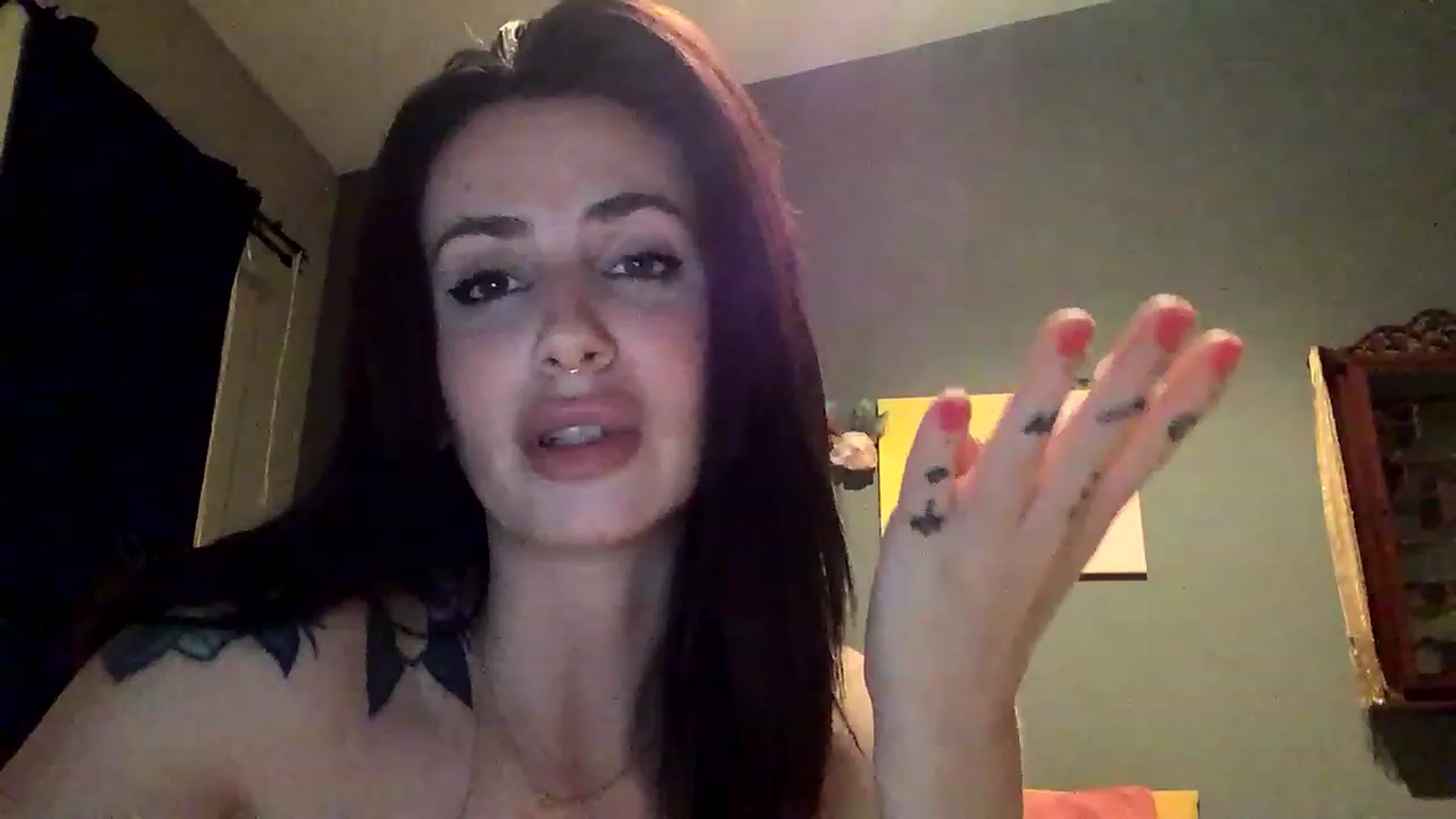 Gallery image thumbnail from Sarah_autumns's myfreecams stream on, 05/23/2023, 06:59 image 5 of 20