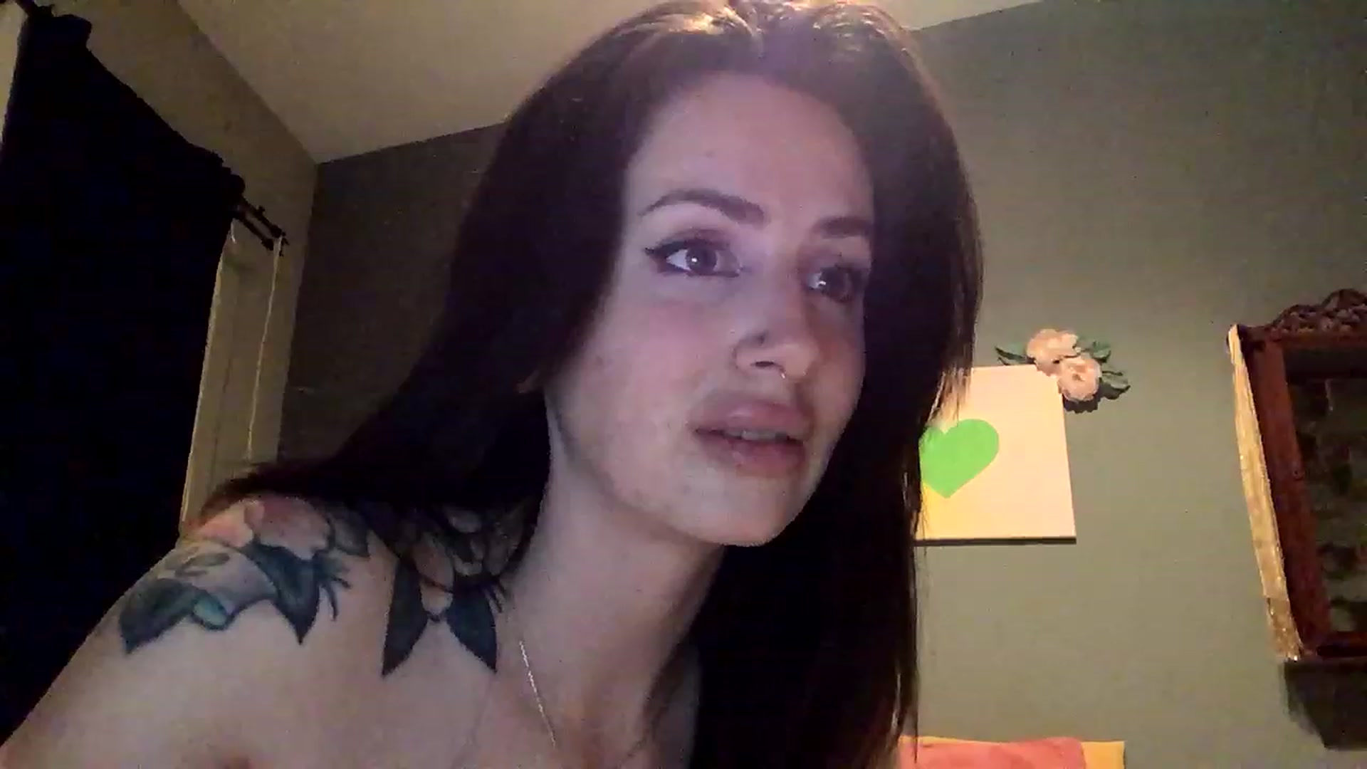 Gallery image thumbnail from Sarah_autumns's myfreecams stream on, 05/23/2023, 06:59 image 4 of 20