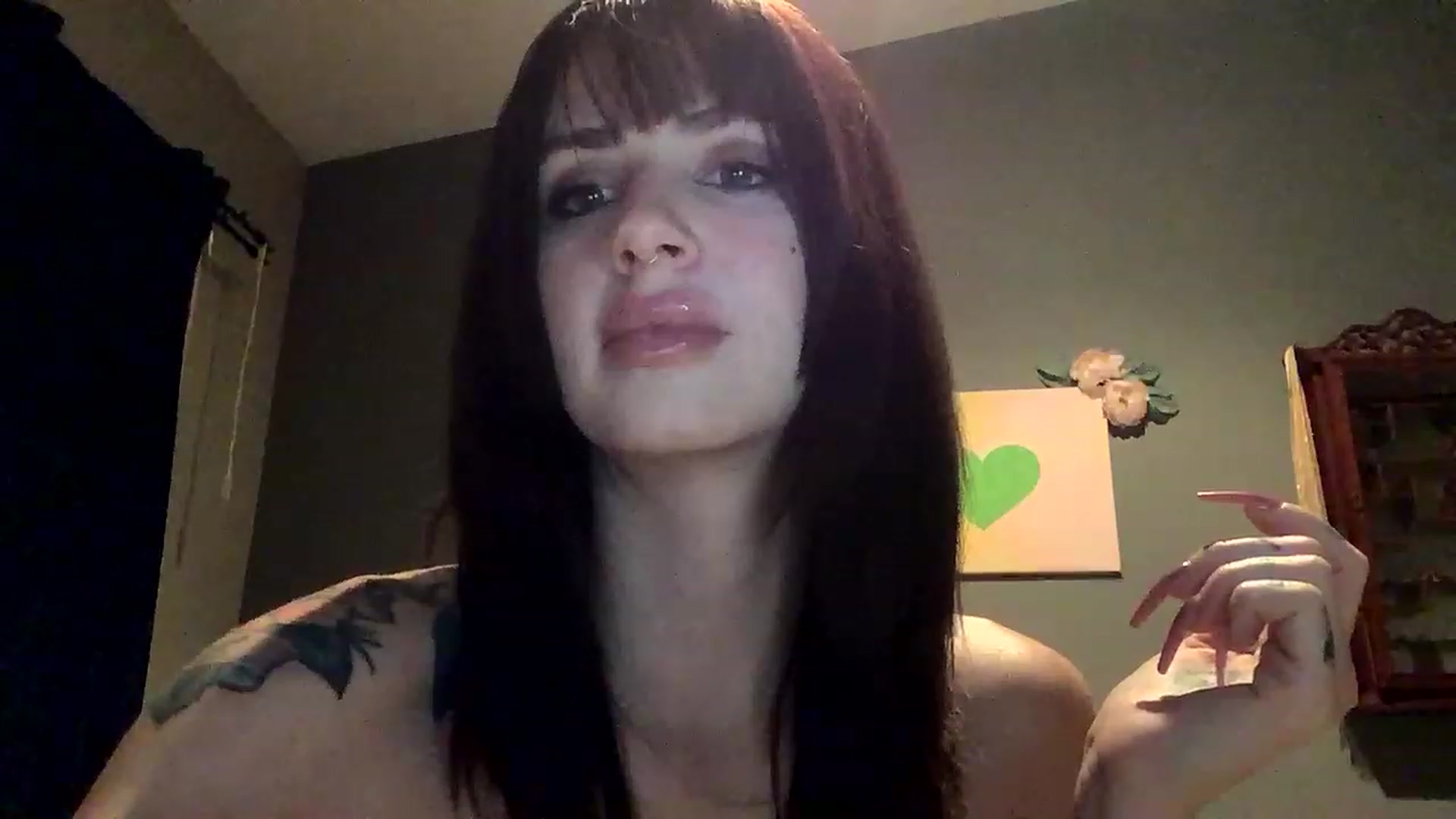 Gallery image thumbnail from Sarah_autumns's myfreecams stream on, 06/02/2023, 06:41 image 3 of 20
