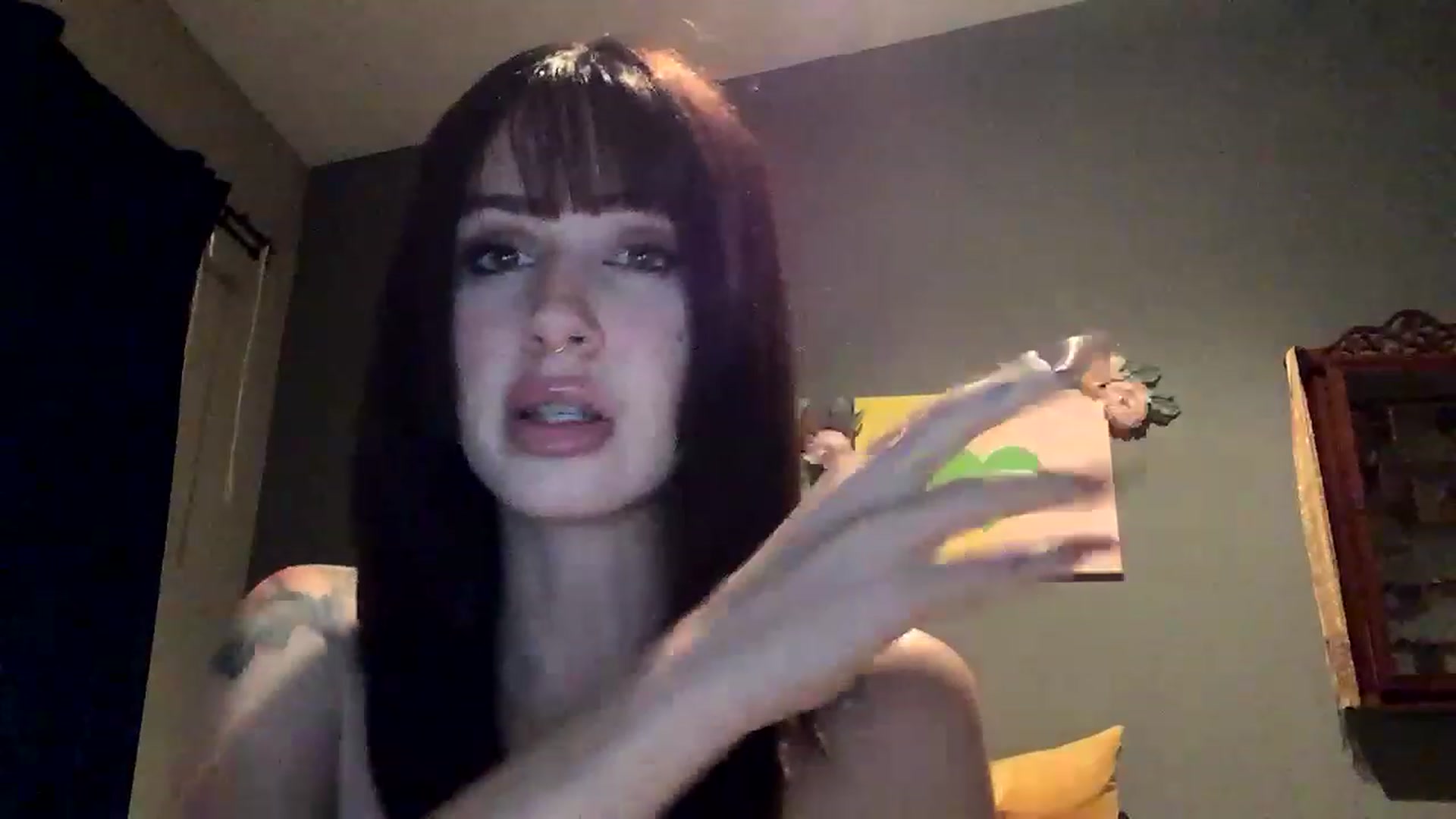 Gallery image thumbnail from Sarah_autumns's myfreecams stream on, 06/02/2023, 06:41 image 9 of 20