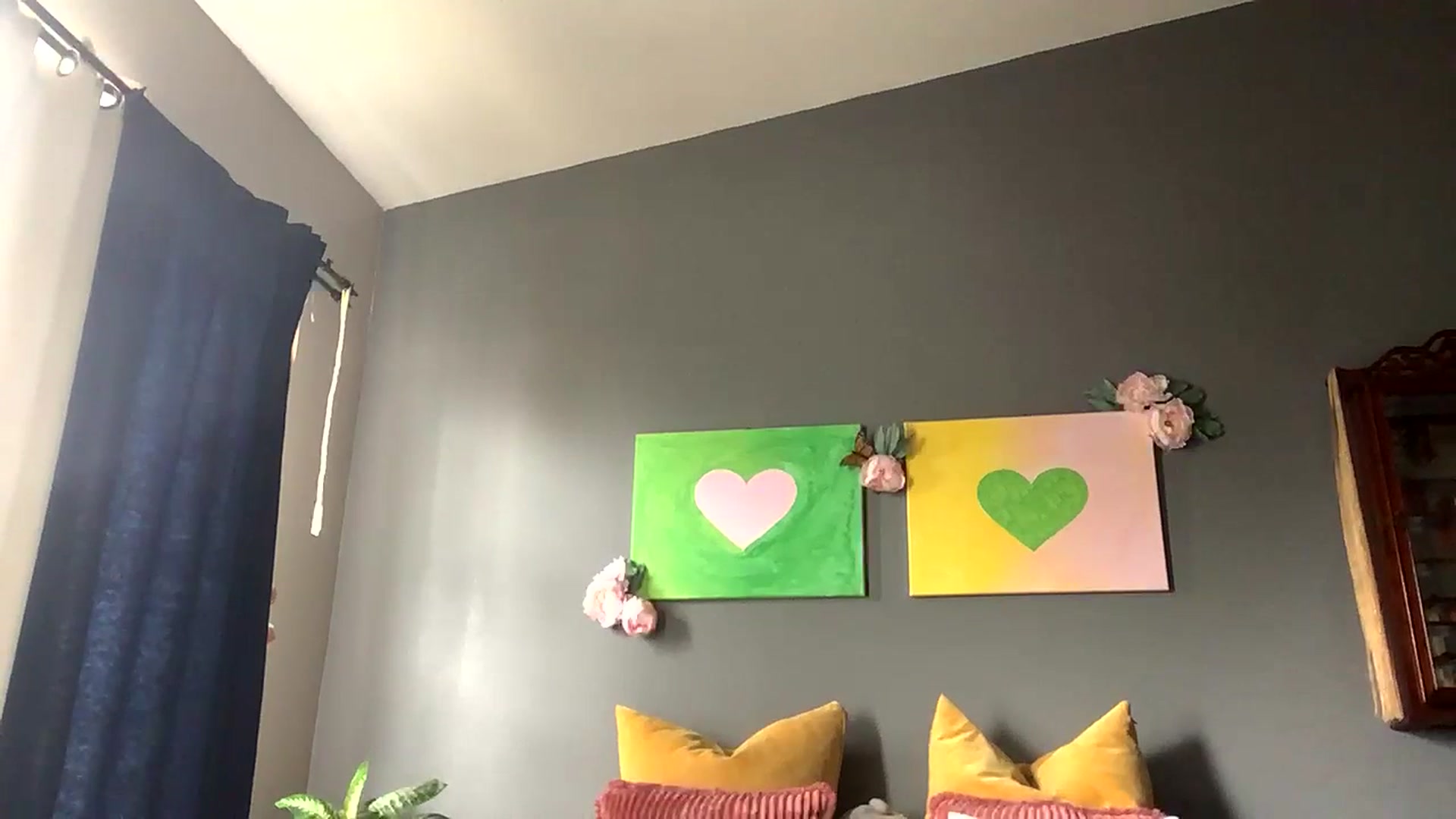 Gallery image thumbnail from Sarah_autumns's myfreecams stream on, 06/02/2023, 18:50 image 11 of 20