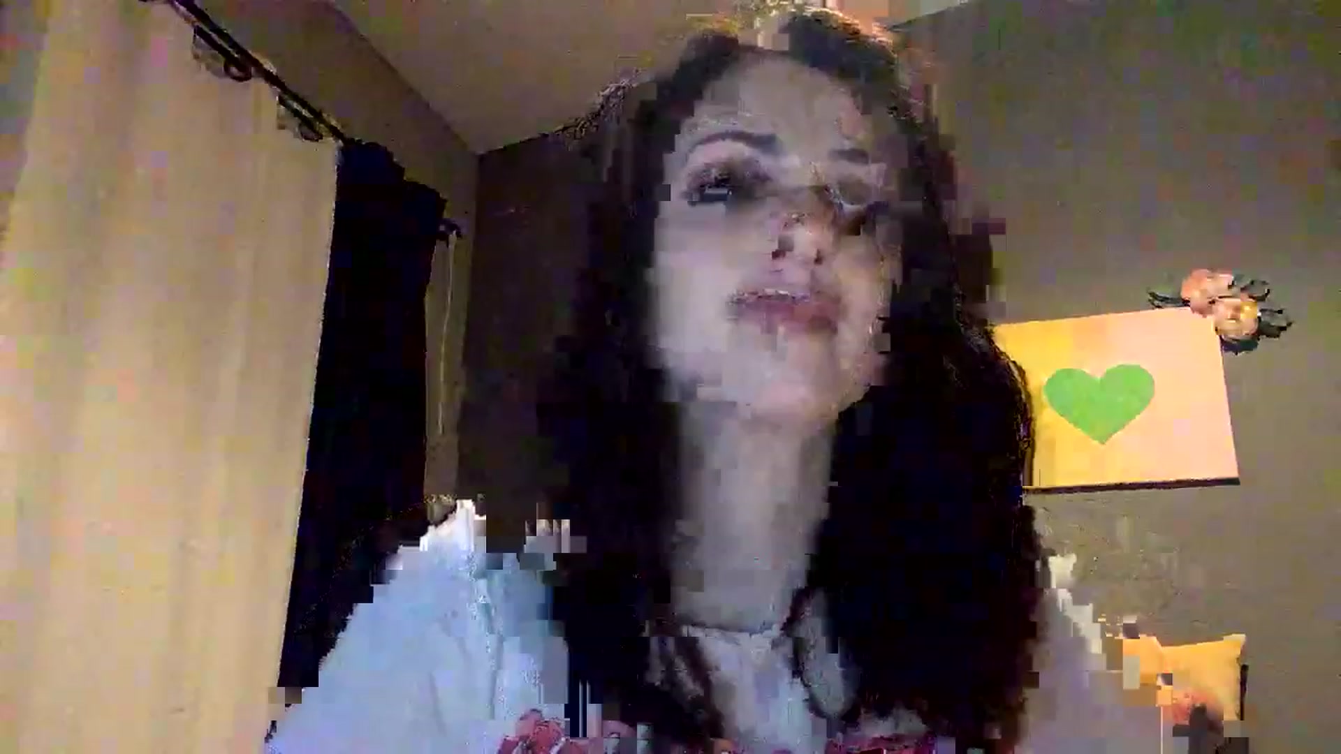 Gallery image thumbnail from Sarah_autumns's myfreecams stream on, 06/09/2023, 07:23 image 7 of 20