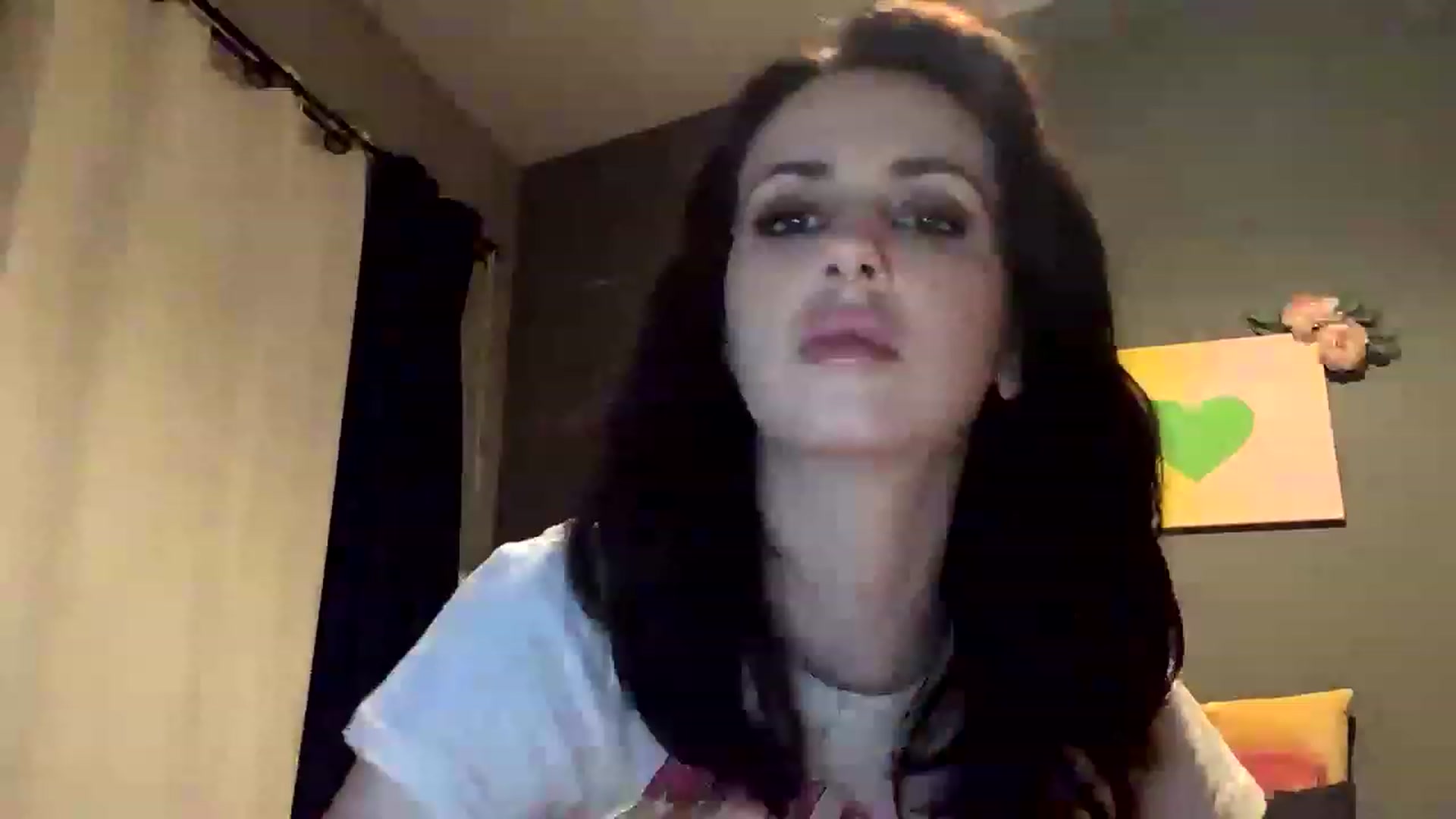 Gallery image thumbnail from Sarah_autumns's myfreecams stream on, 06/09/2023, 07:23 image 5 of 20