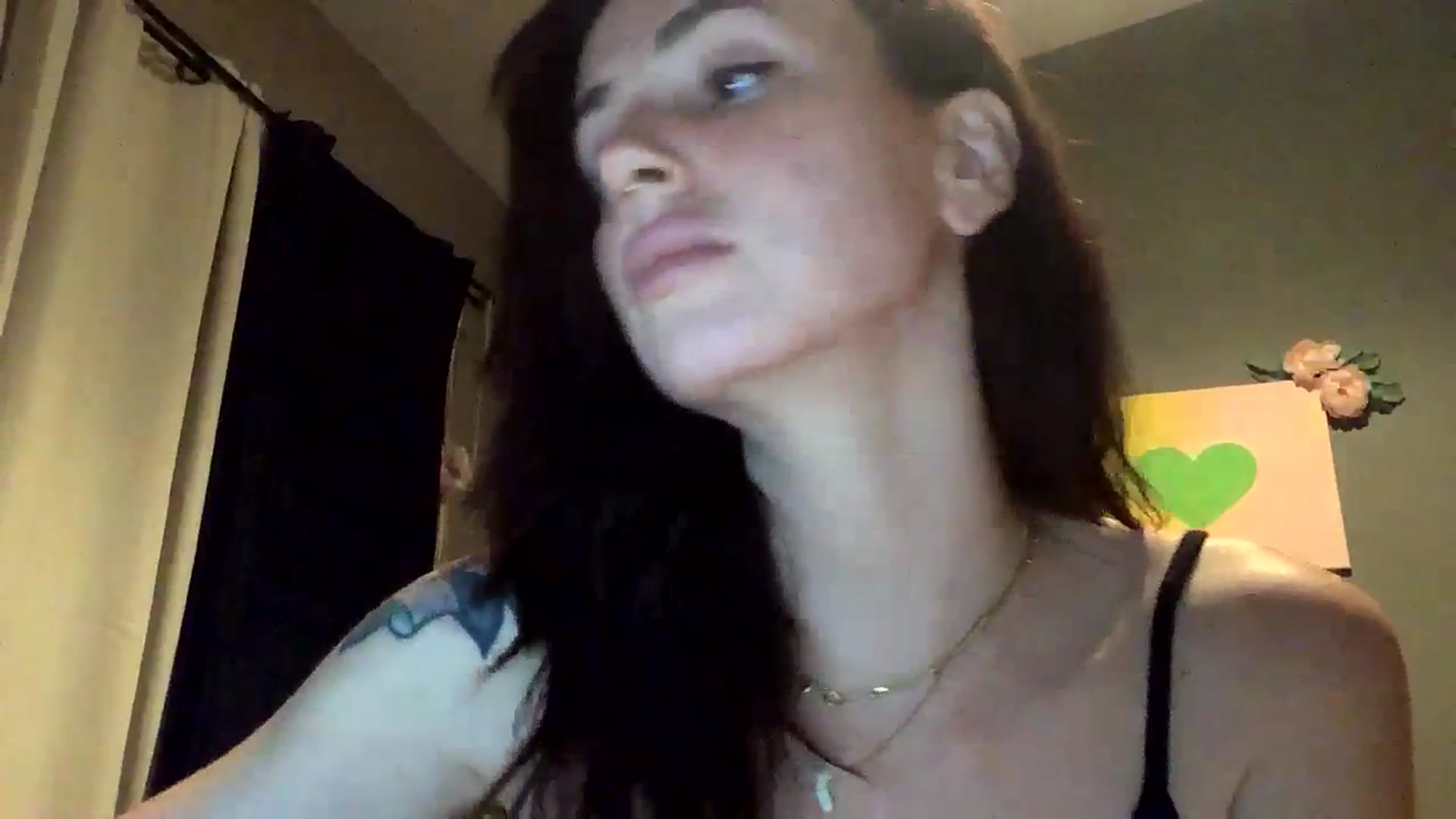 Gallery image thumbnail from Sarah_autumns's myfreecams stream on, 06/10/2023, 07:14 image 3 of 20