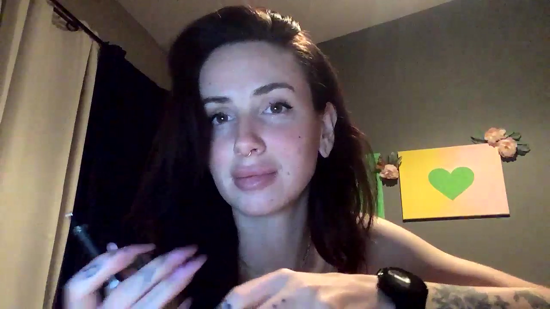 Gallery image thumbnail from Sarah_autumns's myfreecams stream on, 06/10/2023, 07:14 image 20 of 20