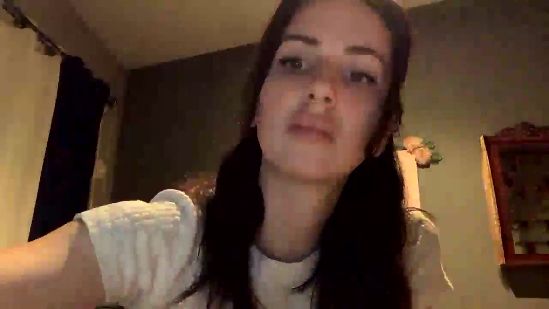 Gallery image thumbnail from Sarah_autumns's myfreecams stream on, 06/11/2023, 07:17 image 20 of 20