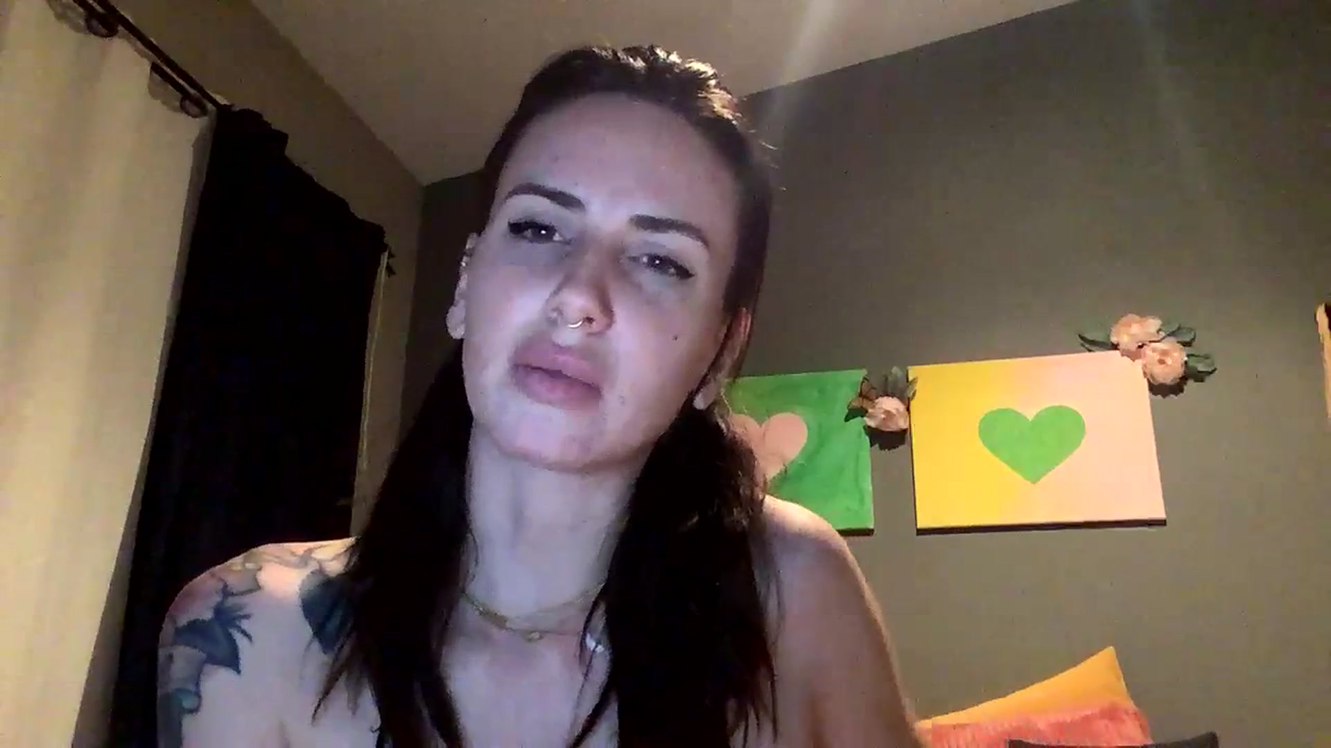 Gallery image thumbnail from Sarah_autumns's myfreecams stream on, 06/12/2023, 07:28 image 3 of 20