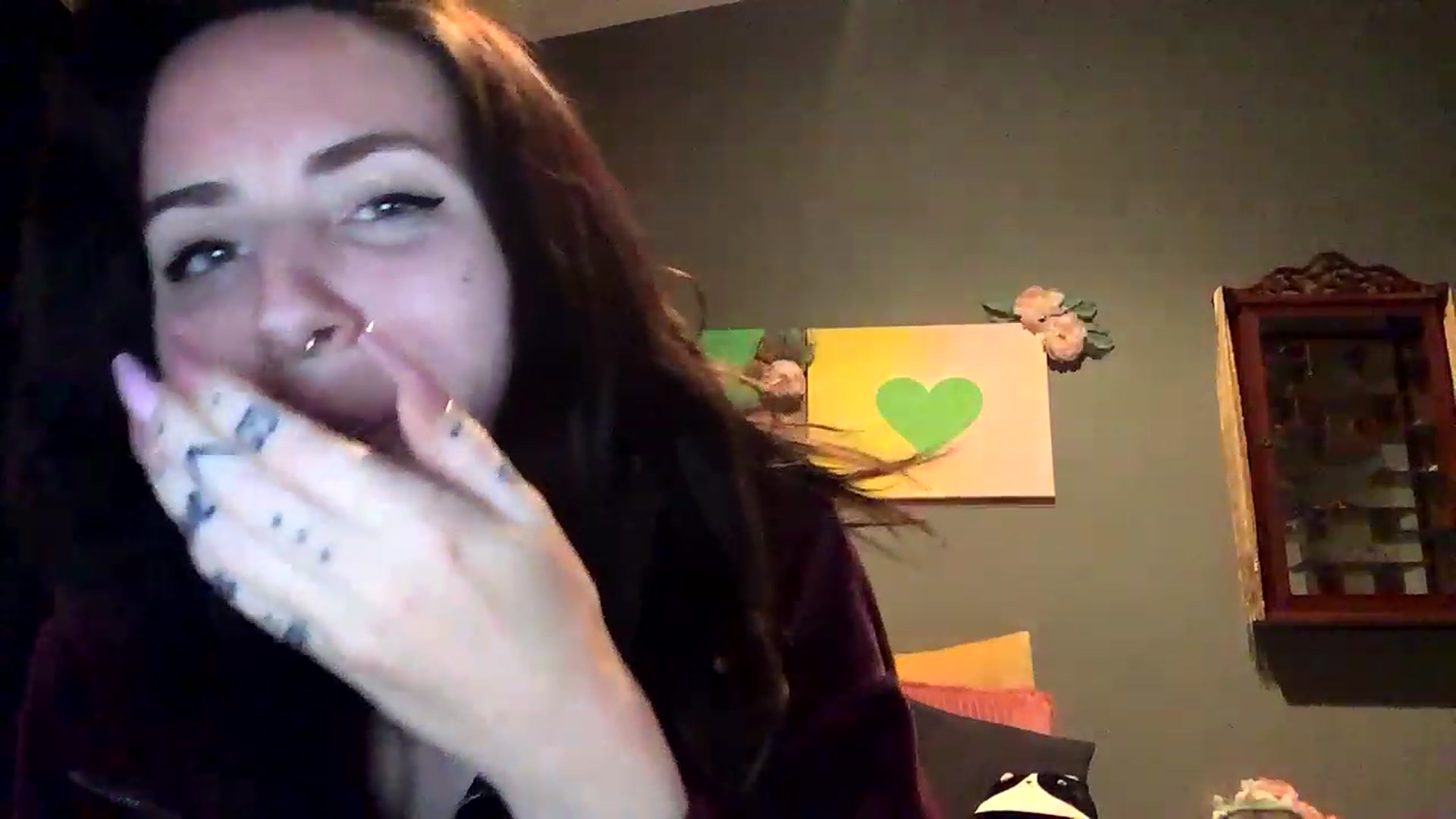 Gallery image thumbnail from Sarah_autumns's myfreecams stream on, 06/16/2023, 08:41 image 15 of 20