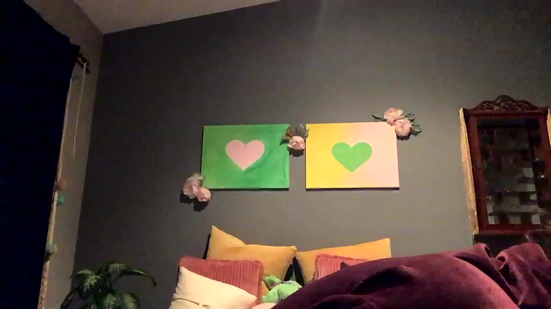 Gallery image thumbnail from Sarah_autumns's myfreecams stream on, 06/16/2023, 08:41 image 13 of 20