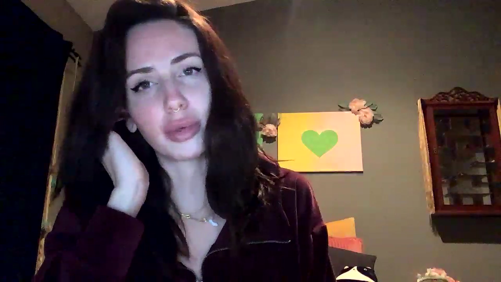 Gallery image thumbnail from Sarah_autumns's myfreecams stream on, 06/16/2023, 08:41 image 14 of 20