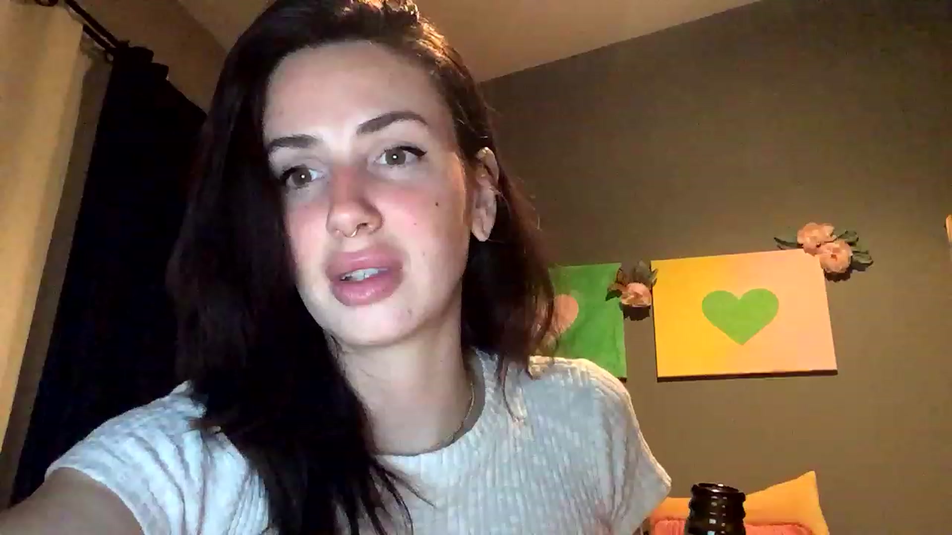 Gallery image thumbnail from Sarah_autumns's myfreecams stream on, 06/19/2023, 08:58 image 4 of 20