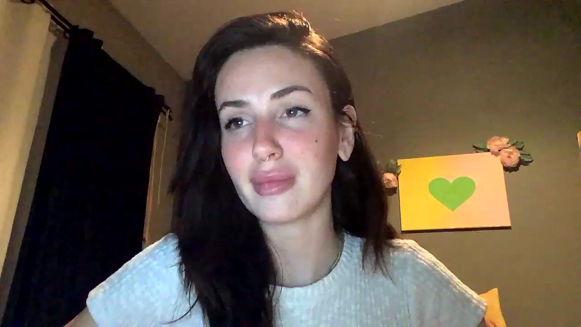 Gallery image thumbnail from Sarah_autumns's myfreecams stream on, 06/19/2023, 08:58 image 5 of 20