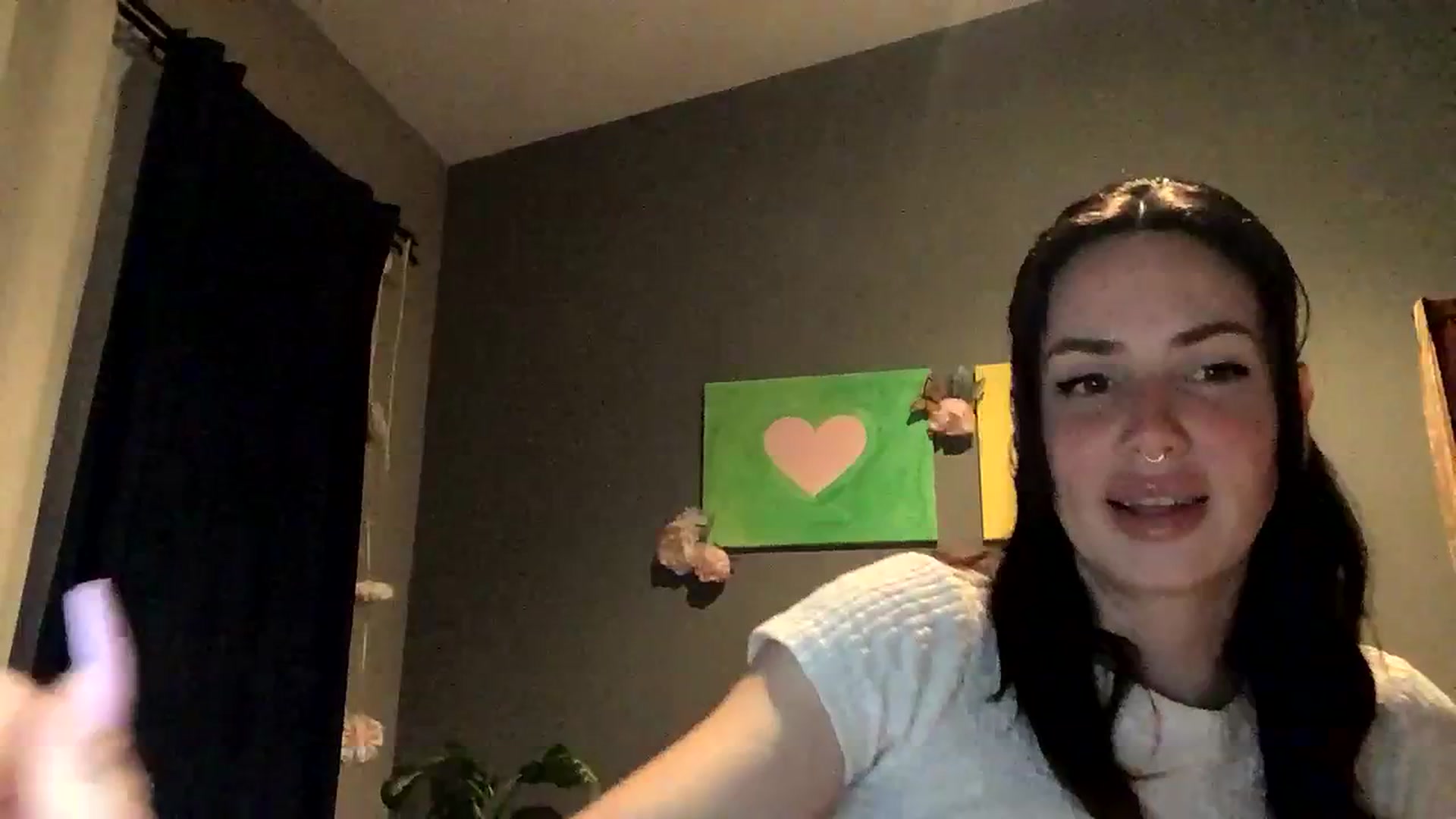 Gallery image thumbnail from Sarah_autumns's myfreecams stream on, 06/20/2023, 06:20 image 10 of 20