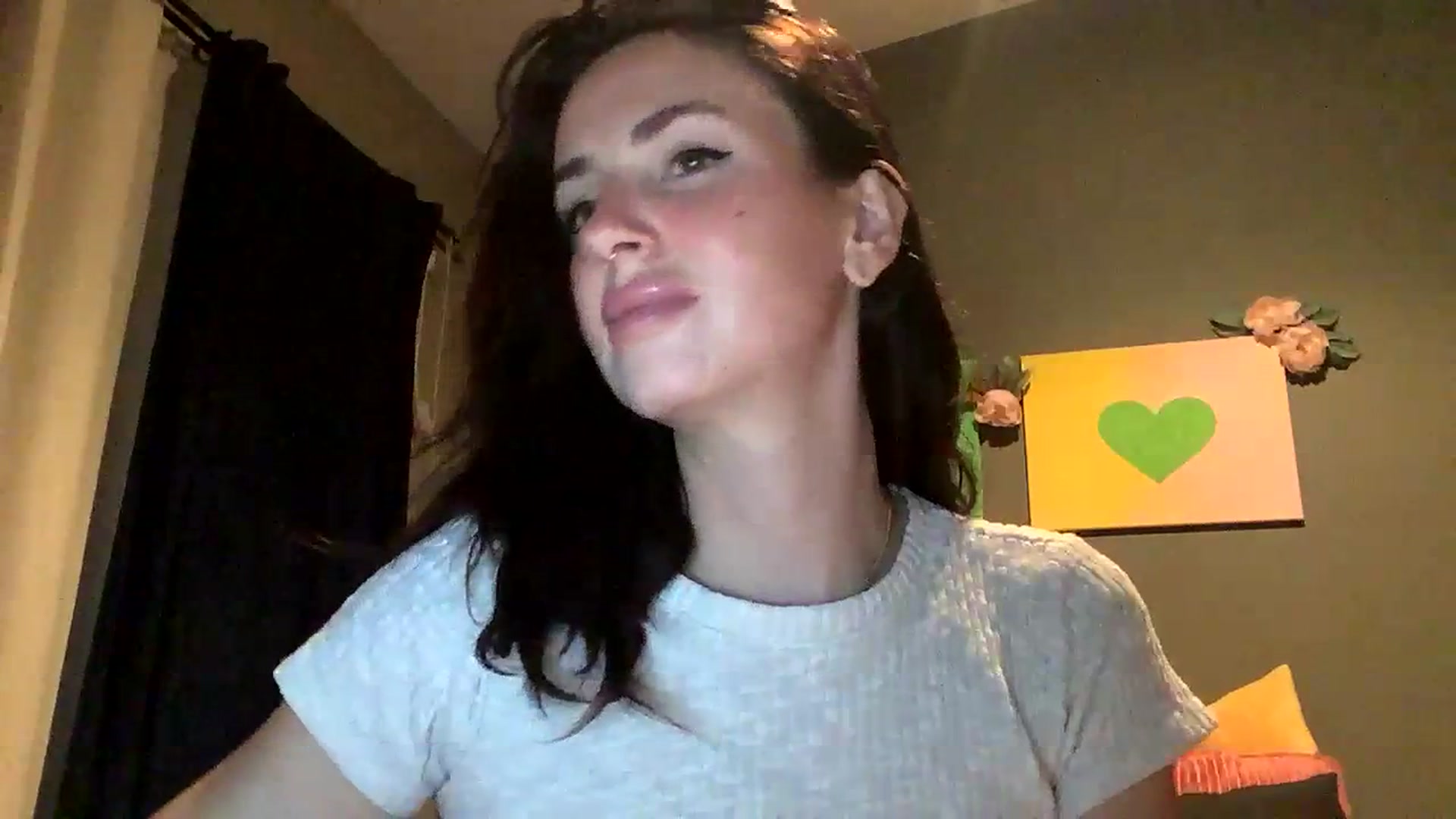 Gallery image thumbnail from Sarah_autumns's myfreecams stream on, 06/20/2023, 06:58 image 5 of 20