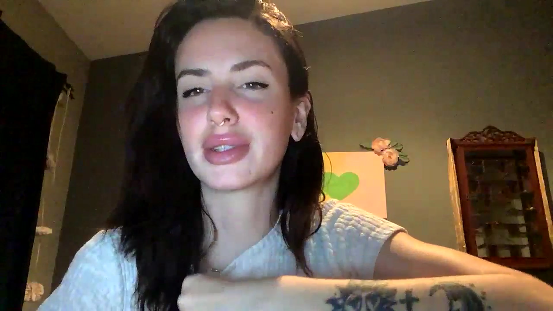 Gallery image thumbnail from Sarah_autumns's myfreecams stream on, 06/20/2023, 06:58 image 15 of 20