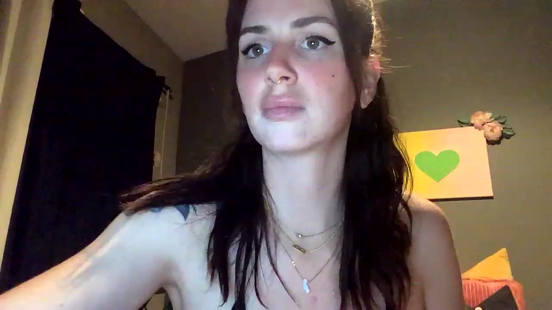 Gallery image thumbnail from Sarah_autumns's myfreecams stream on, 06/21/2023, 06:34 image 6 of 20