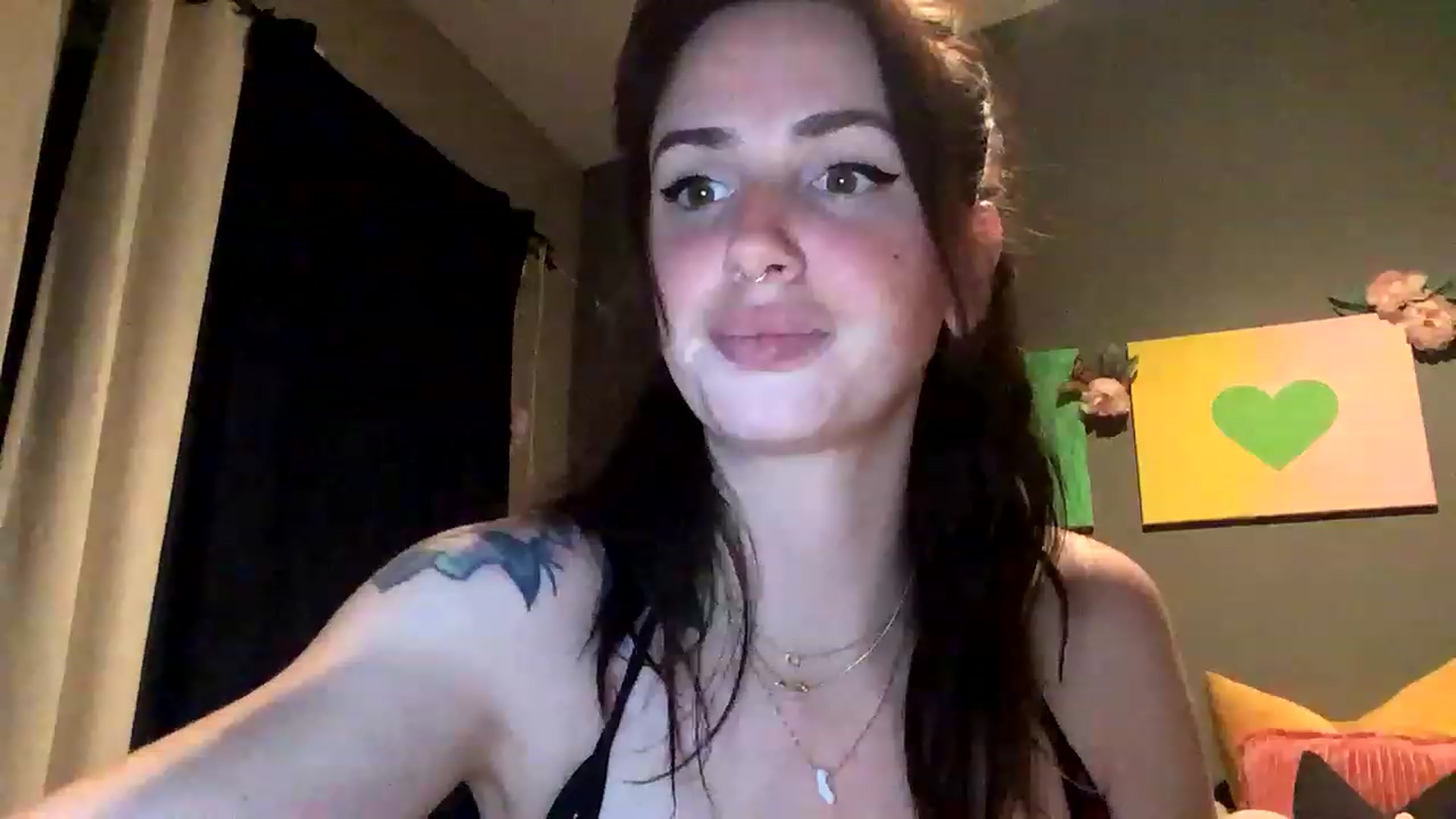 Gallery image thumbnail from Sarah_autumns's myfreecams stream on, 06/21/2023, 06:34 image 15 of 20