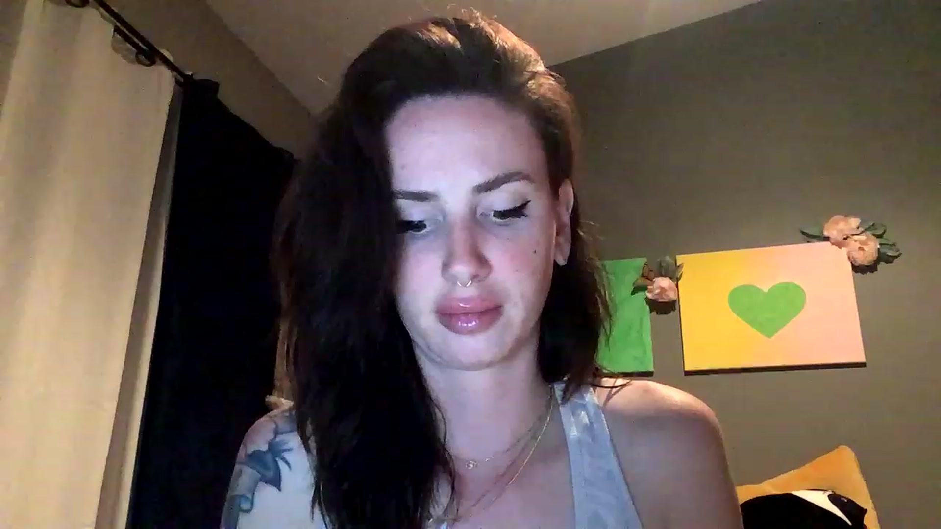 Gallery image thumbnail from Sarah_autumns's myfreecams stream on, 06/23/2023, 05:08 image 9 of 20